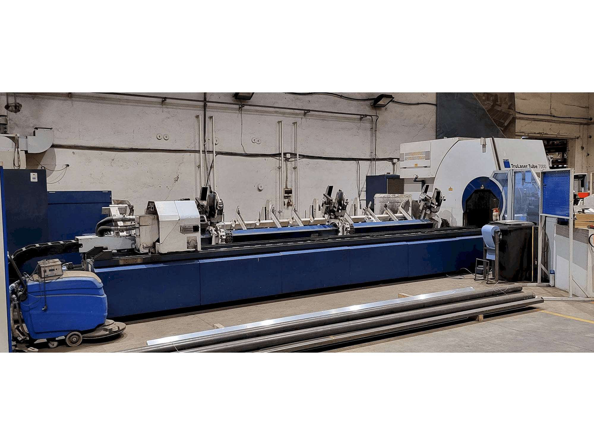 Koneen Trumpf TruLaser Tube 7000 etunäkymä