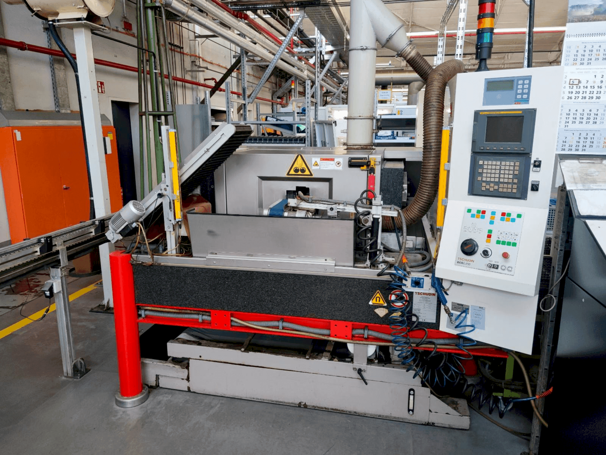 Koneen TSCHUDIN ecoLINE 400 etunäkymä