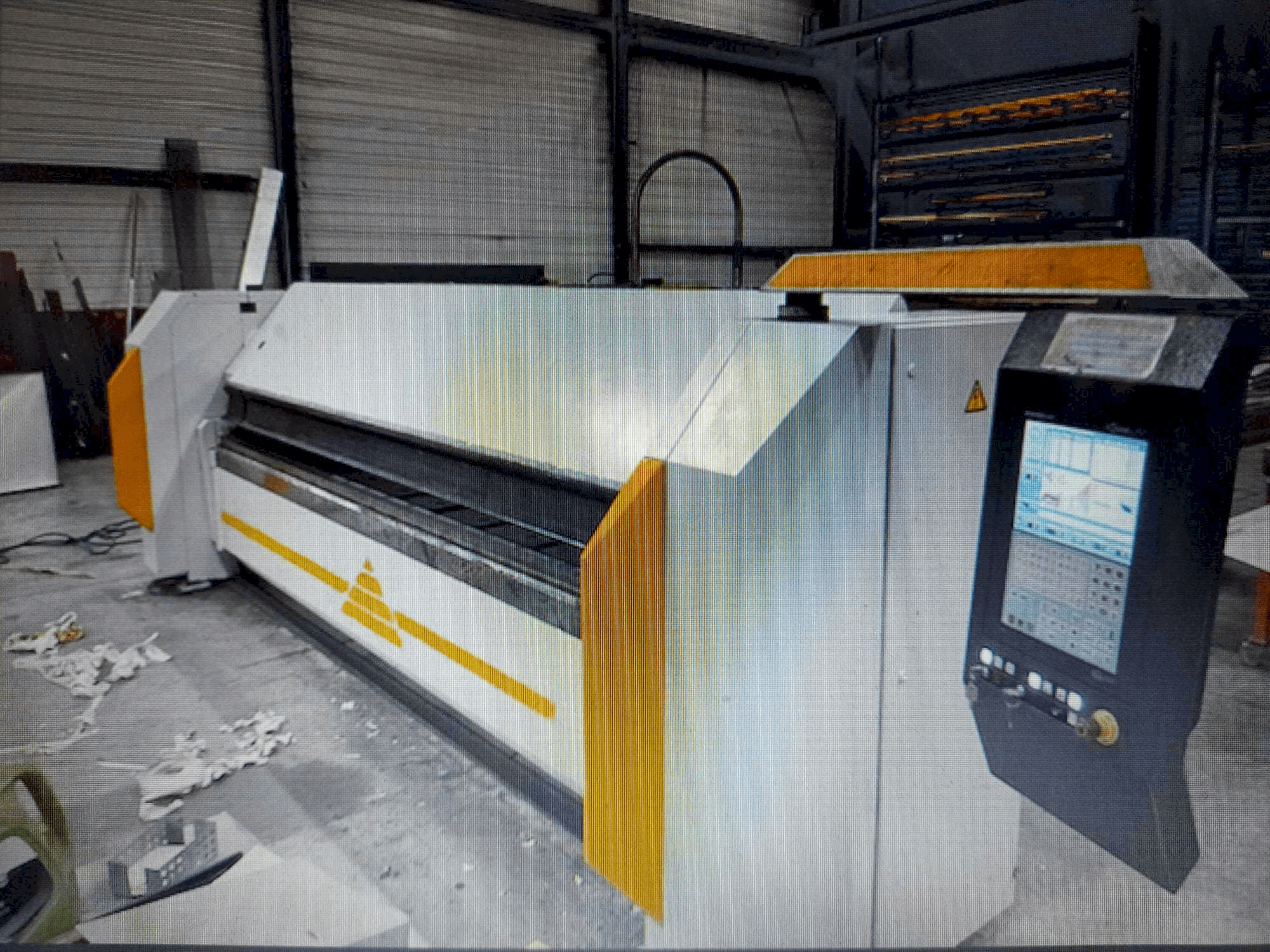 Koneen RAS 73.40 flexibend etunäkymä