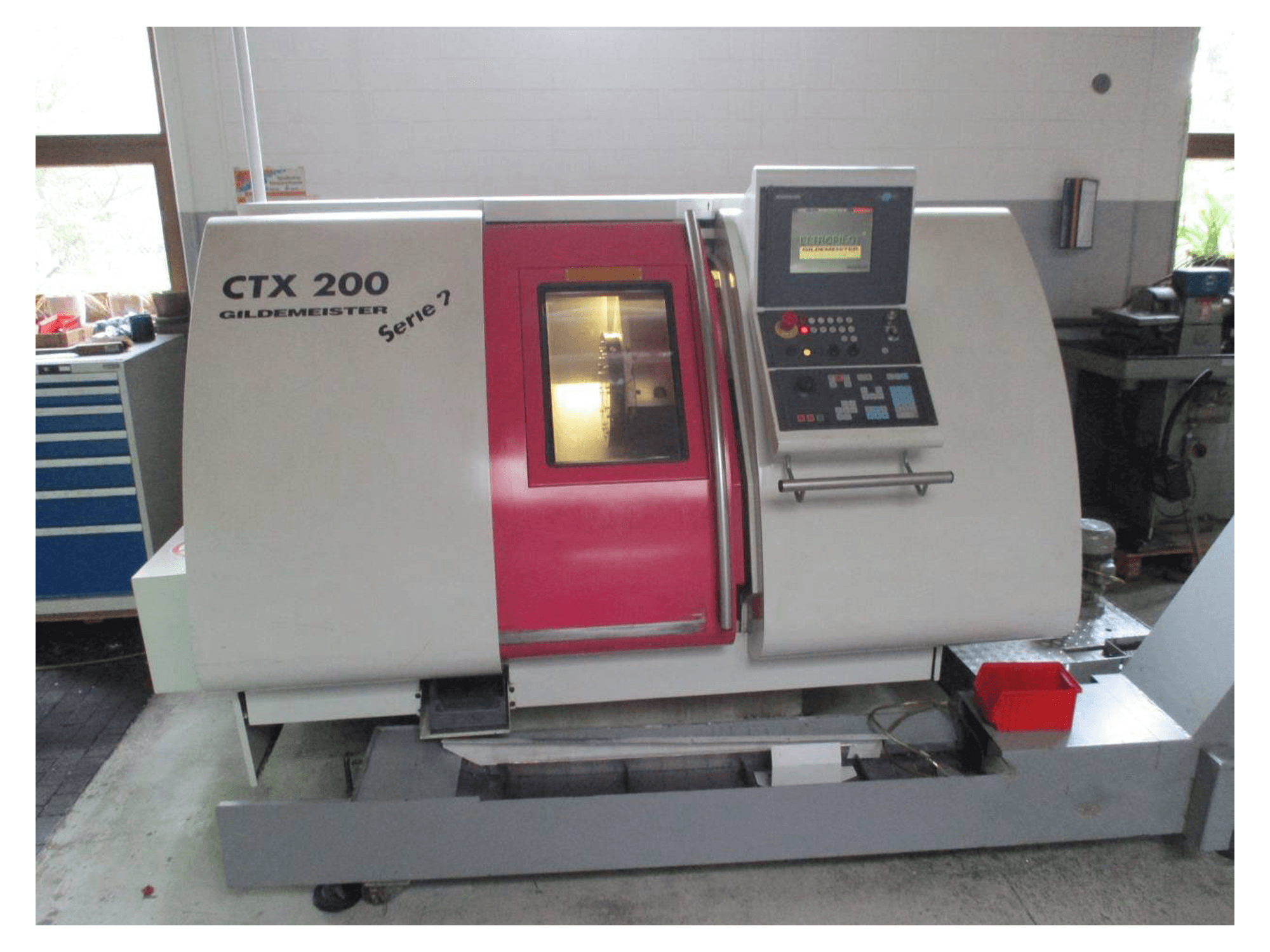 Koneen Gildemeister CTX 200 etunäkymä