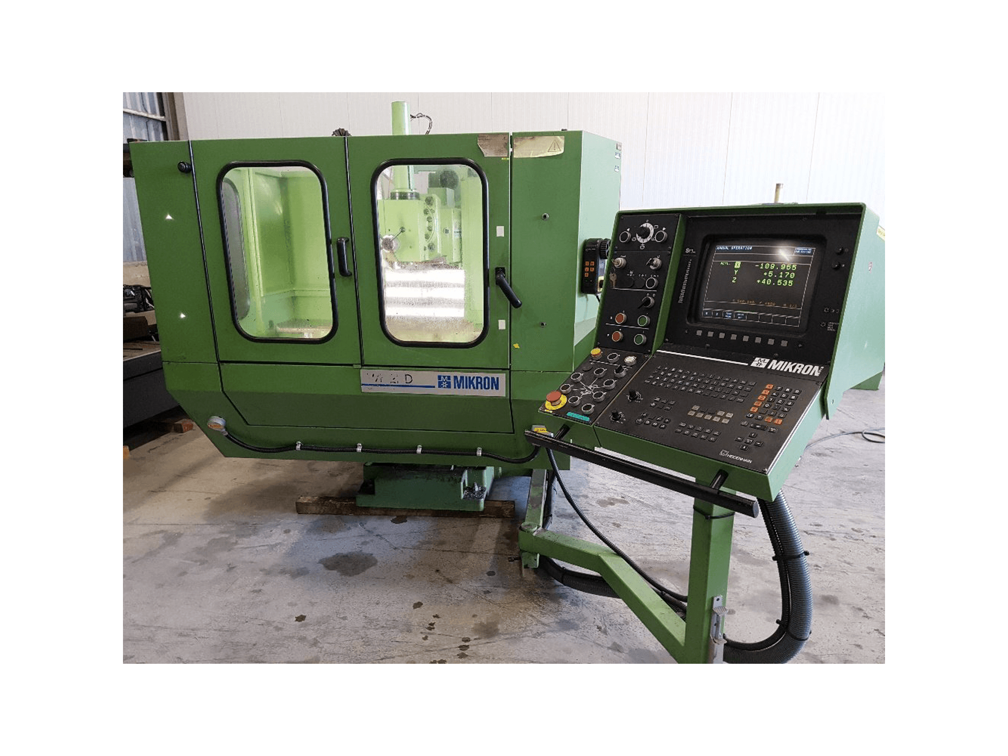 Koneen Mikron etunäkymä WF 21-D