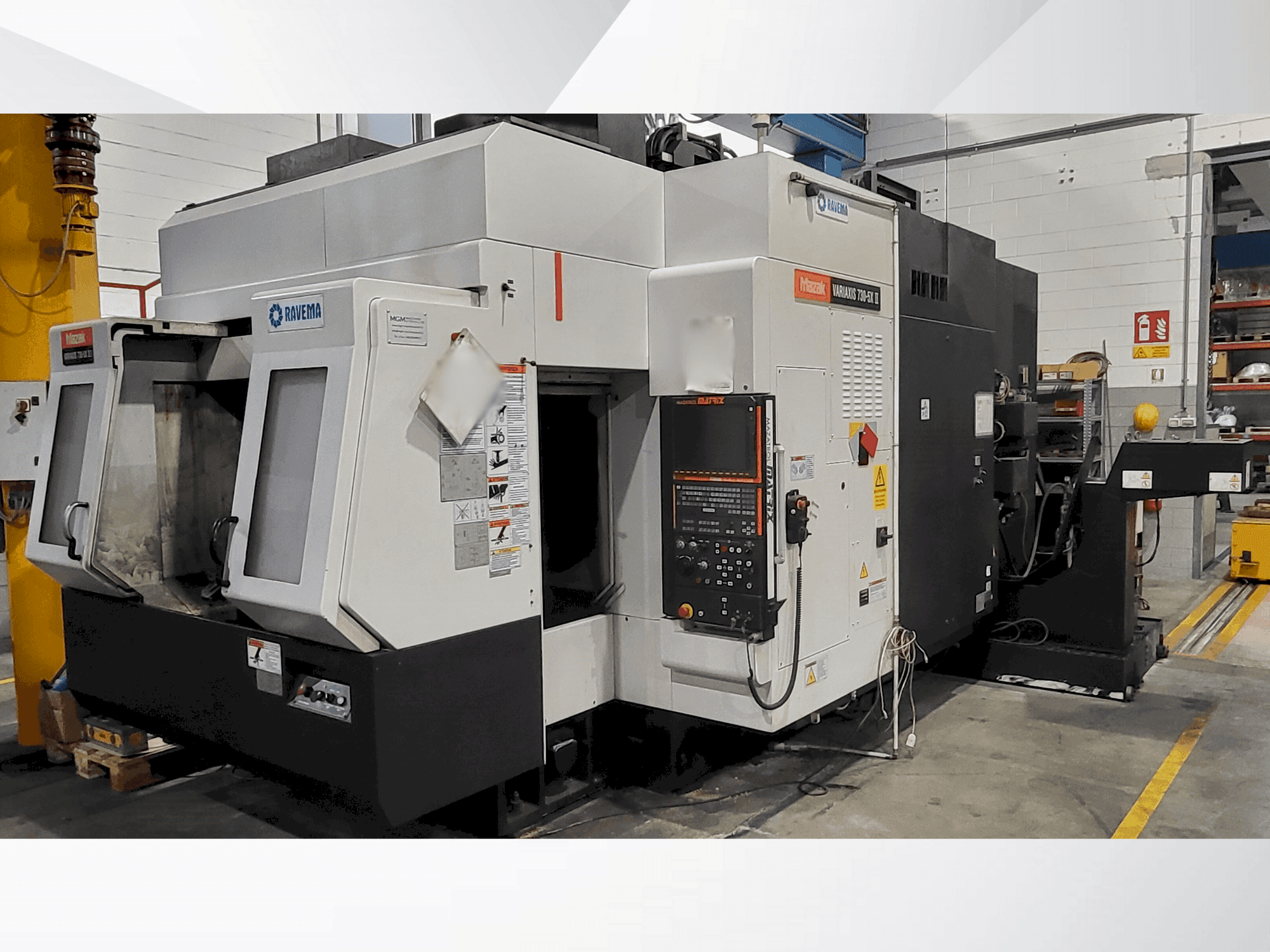Koneen Mazak VARIAXIS 730 II 5X etunäkymä