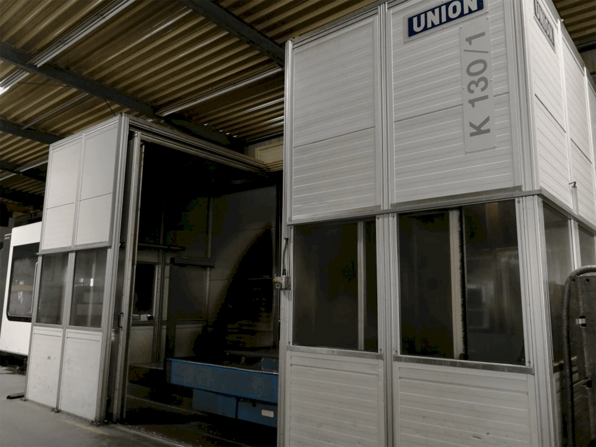 Koneen UNION K 130 TNC 530 etunäkymä