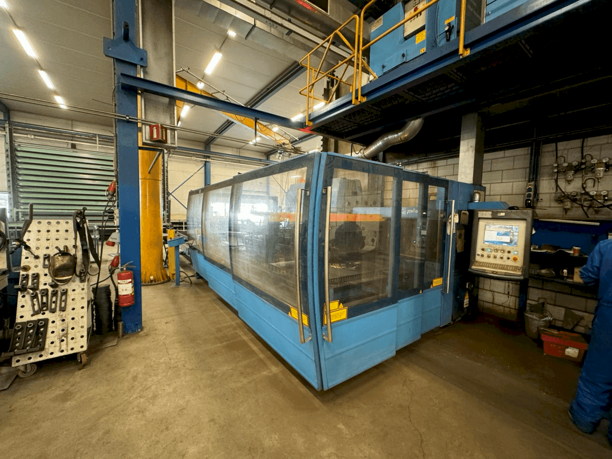 Koneen Prima Power Platino 1530HS 3kW CO2 etunäkymä