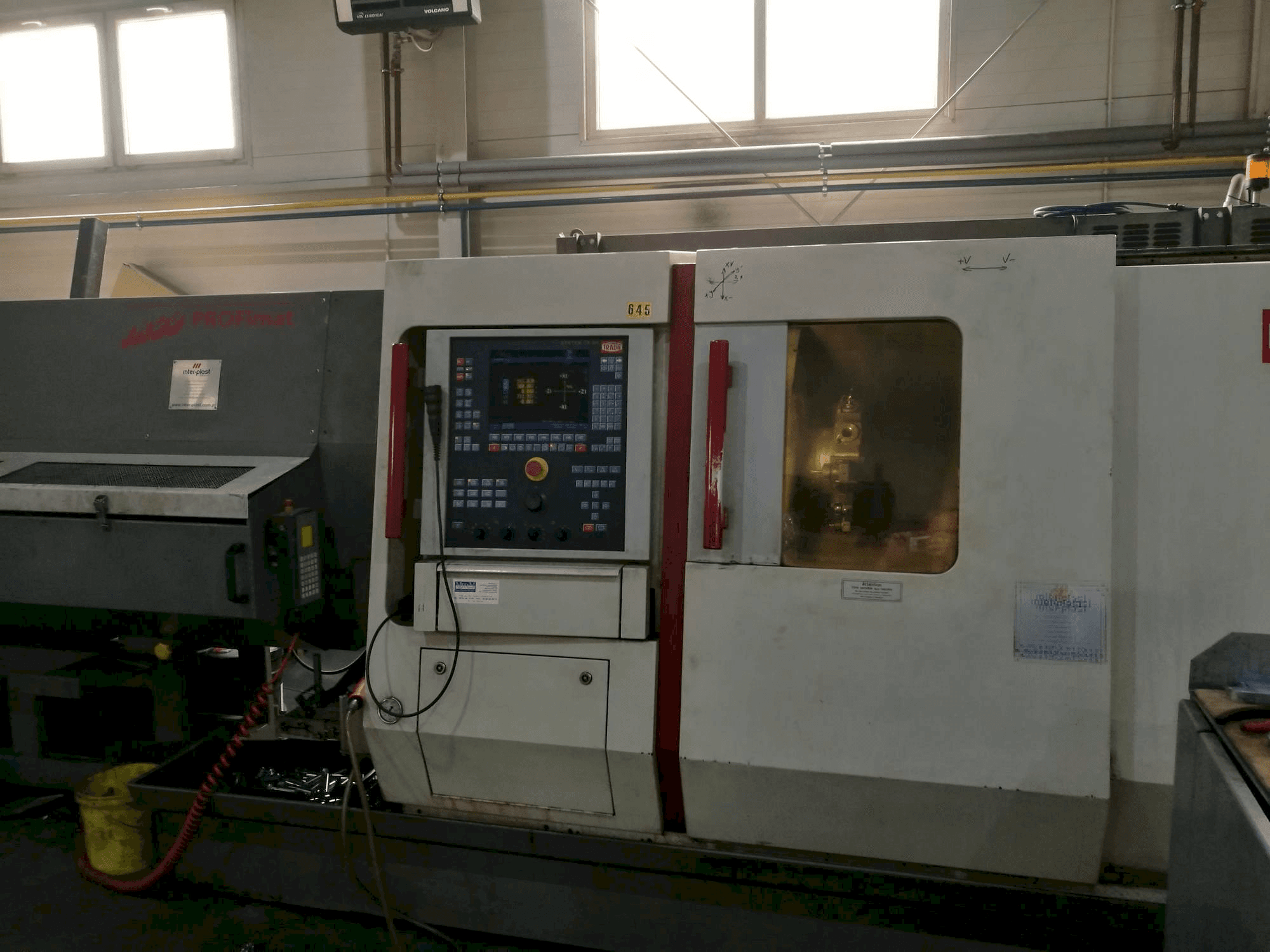 Koneen TRAUB TNC 42/65 etunäkymä