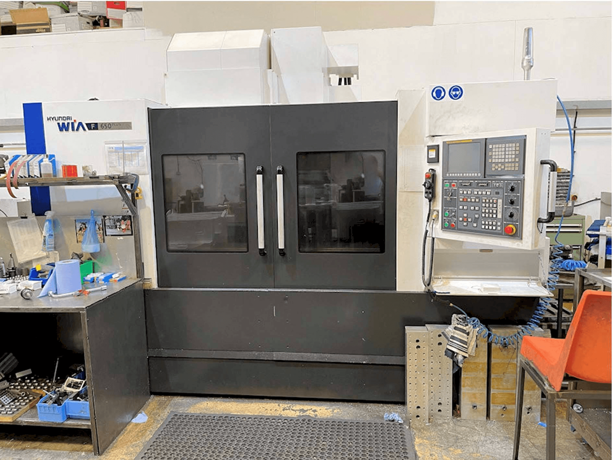 Koneen Hyundai Wia F650 PLUS etunäkymä