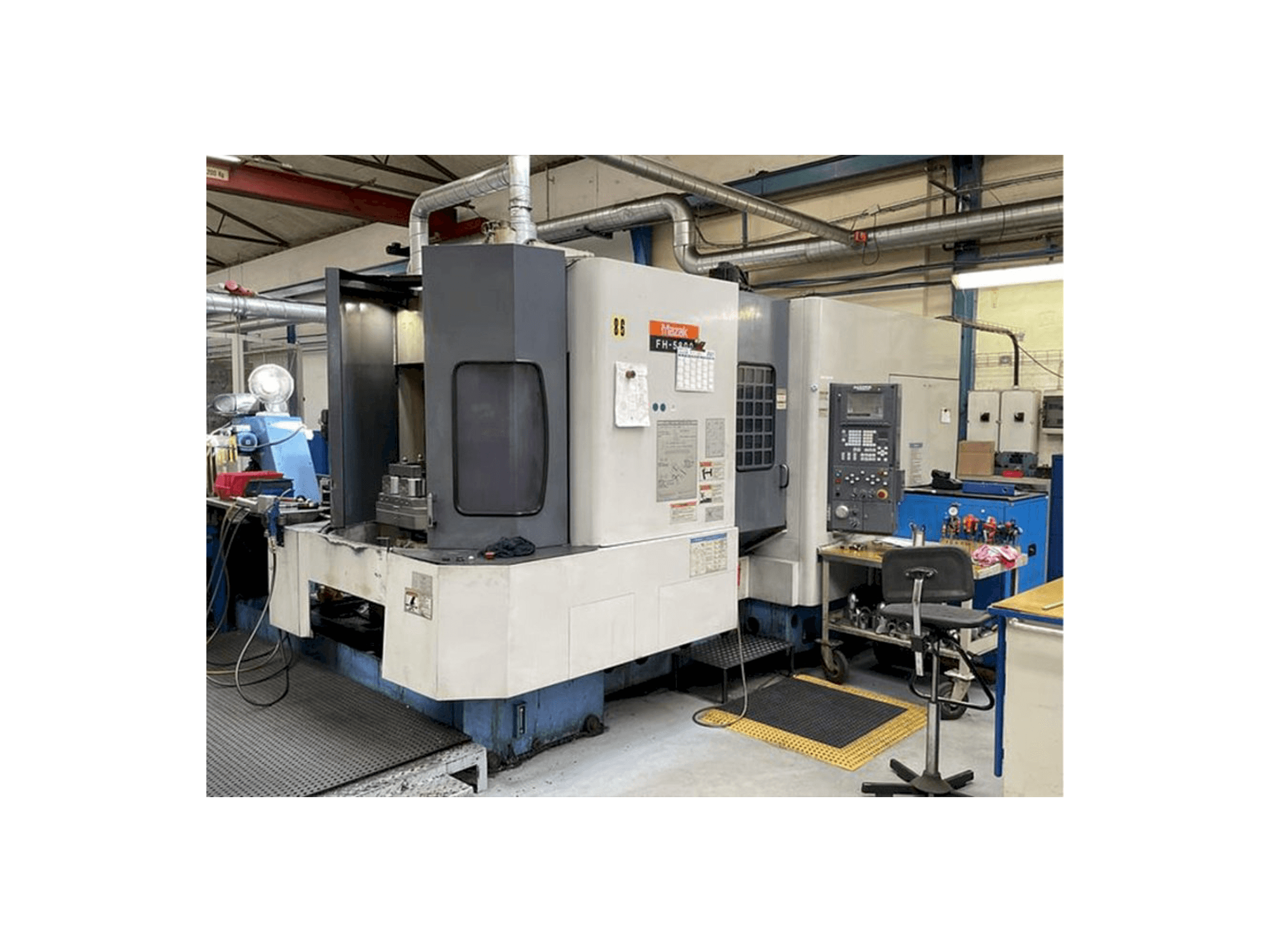 Koneen Mazak FH 5800 etunäkymä