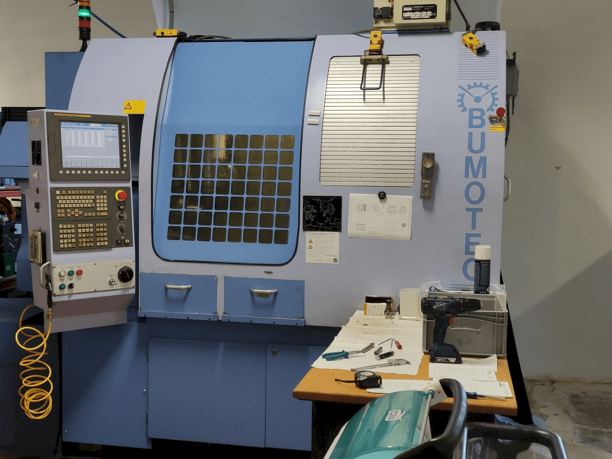 Koneen Bumotec S-192FT etunäkymä