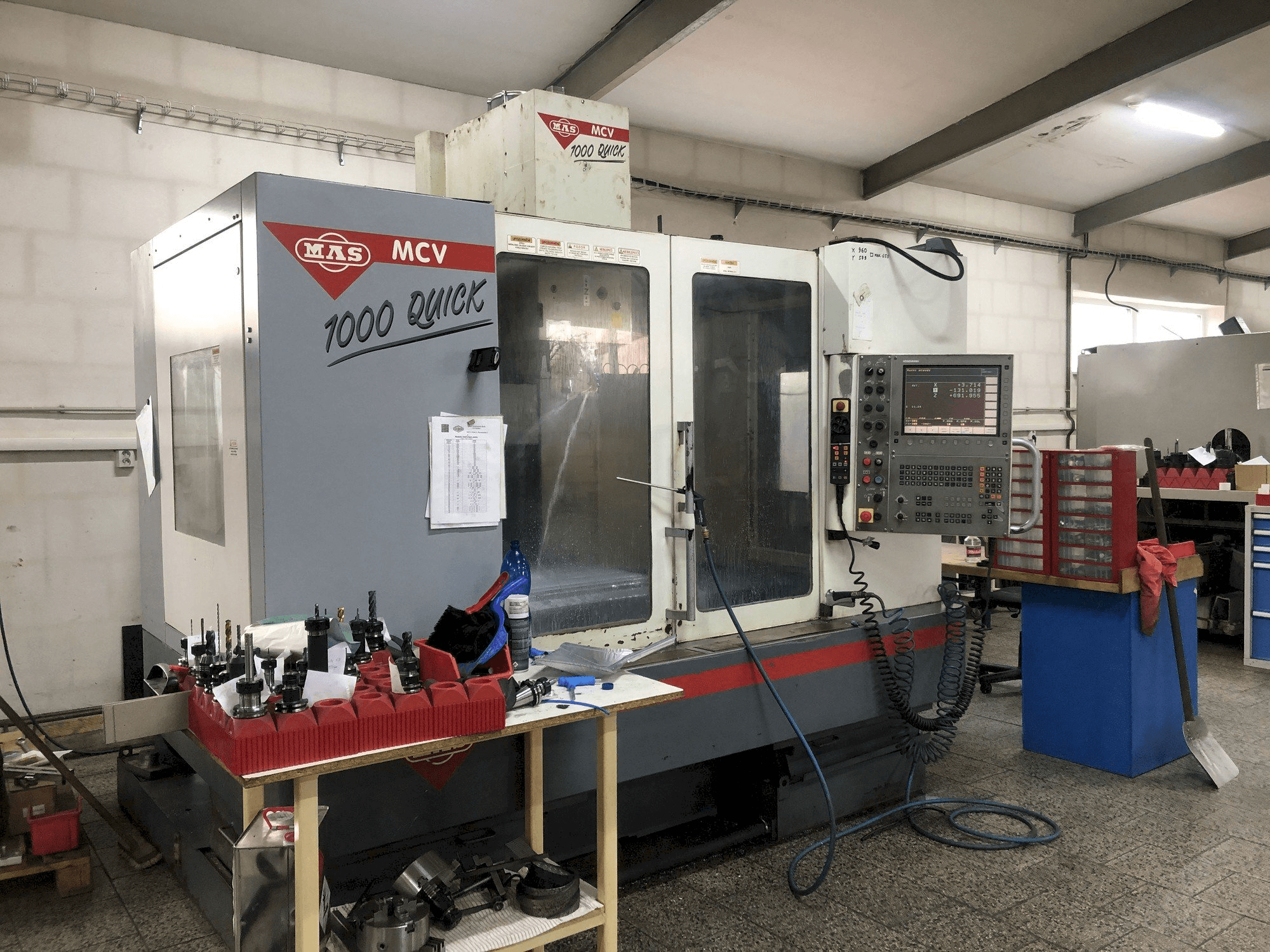 Koneen KOVOSVIT MAS MCV 1000 Quick etunäkymä