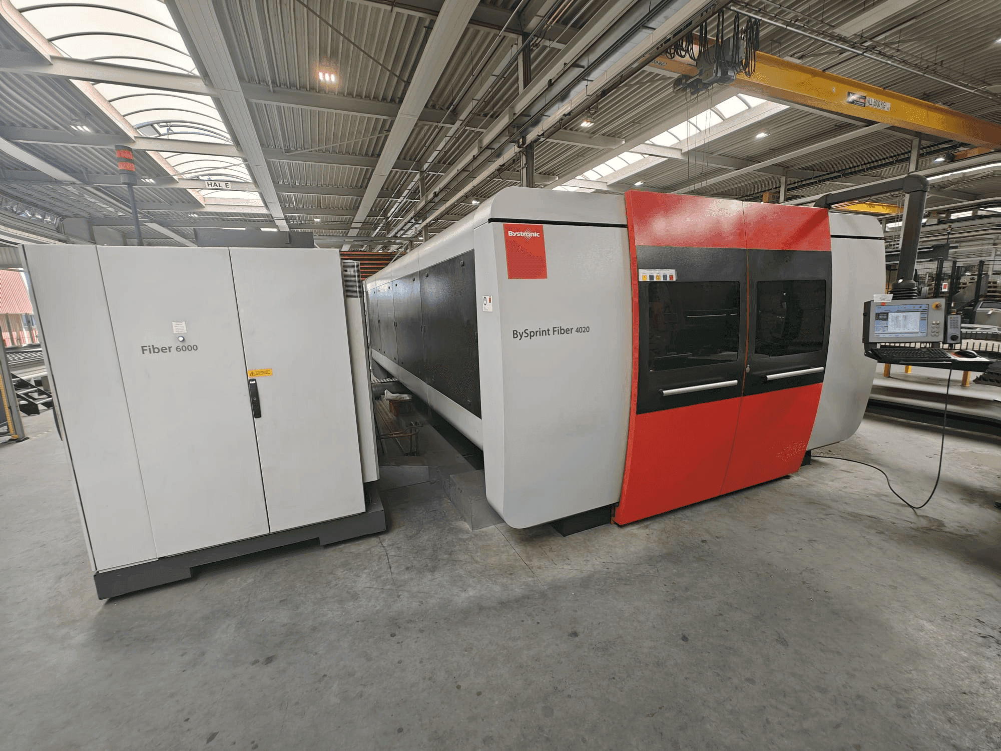 Koneen Bystronic BySprint Fiber 4020 + ByTrans Extended 4020 etunäkymä
