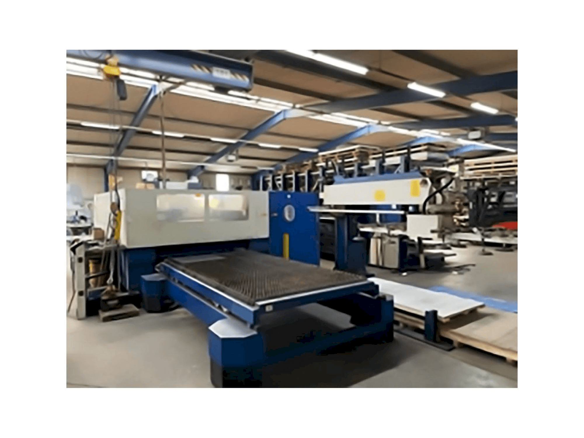Koneen Trumpf Trumatic L 3030 etunäkymä