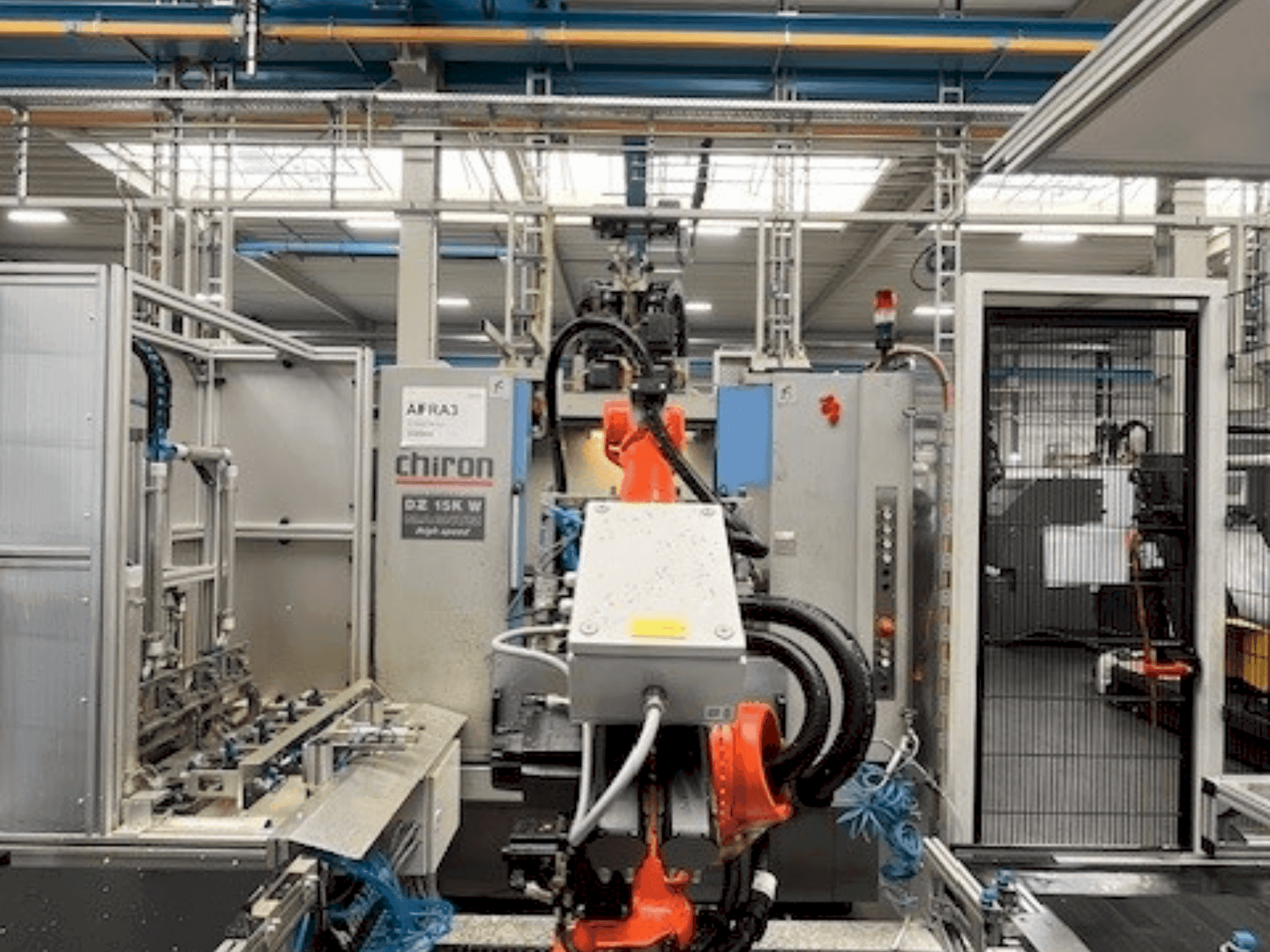Koneen CHIRON DZ15KWM HS oikea näkymä