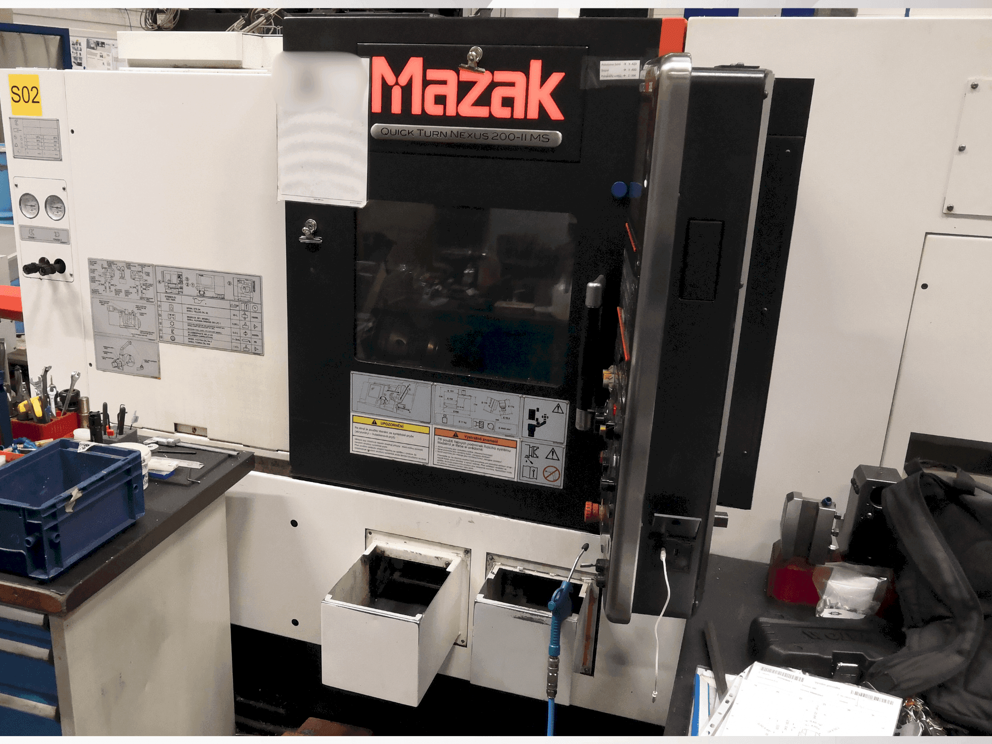 Koneen Mazak Quickturn Nexus 200-II MS etunäkymä