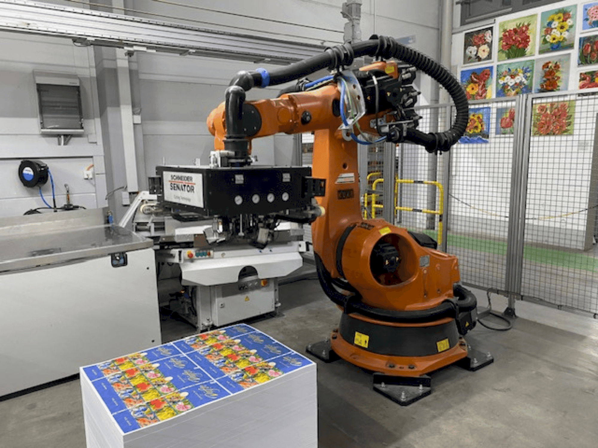 Koneen KUKA KR140-3 COMP etunäkymä