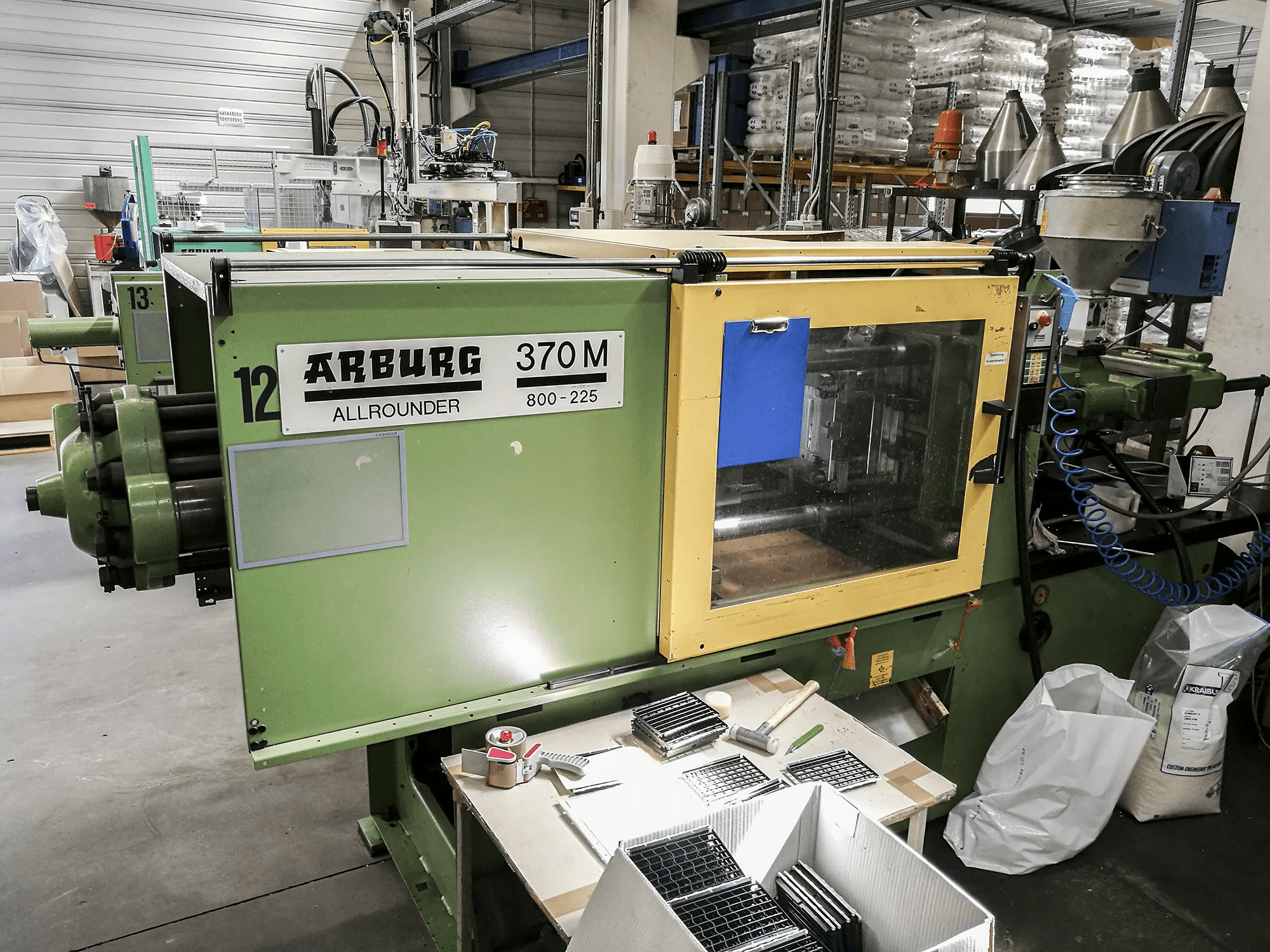 Koneen Arburg etunäkymä 370M 800-225