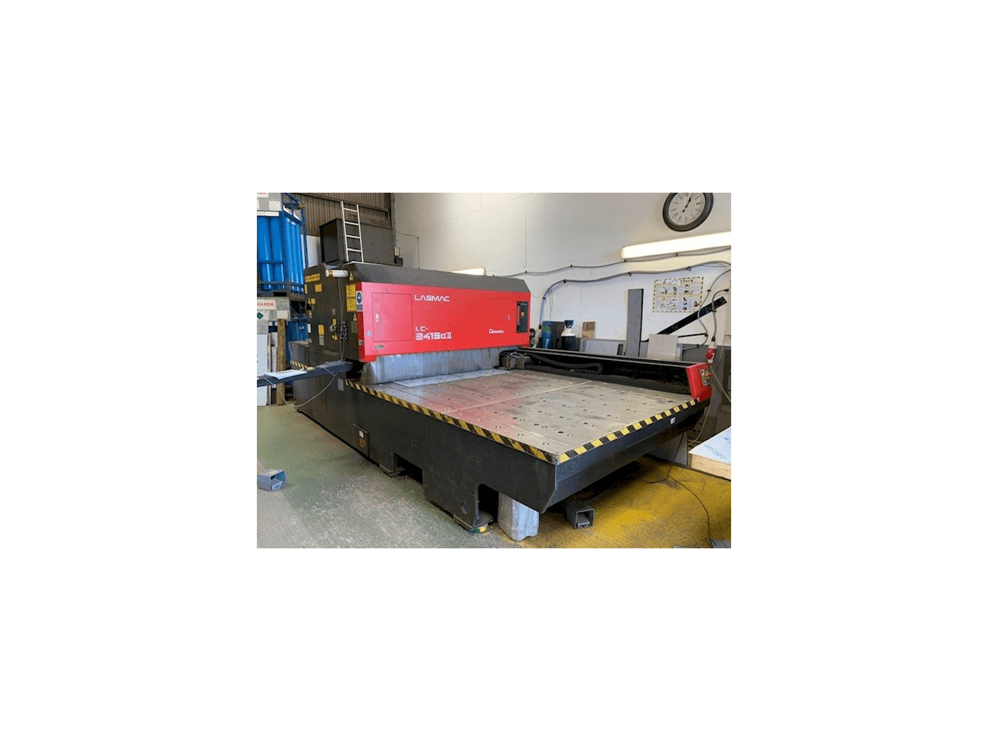 Koneen AMADA LC 2415 Alpha 2 etunäkymä