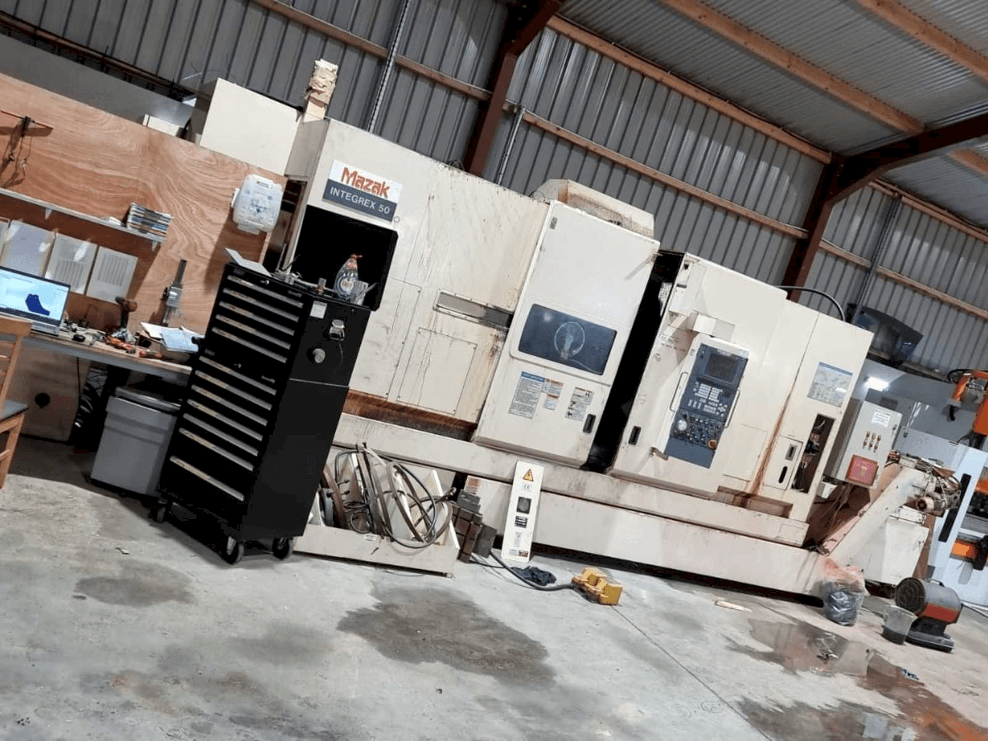 Koneen Mazak Integrex 50YR-1500U etunäkymä