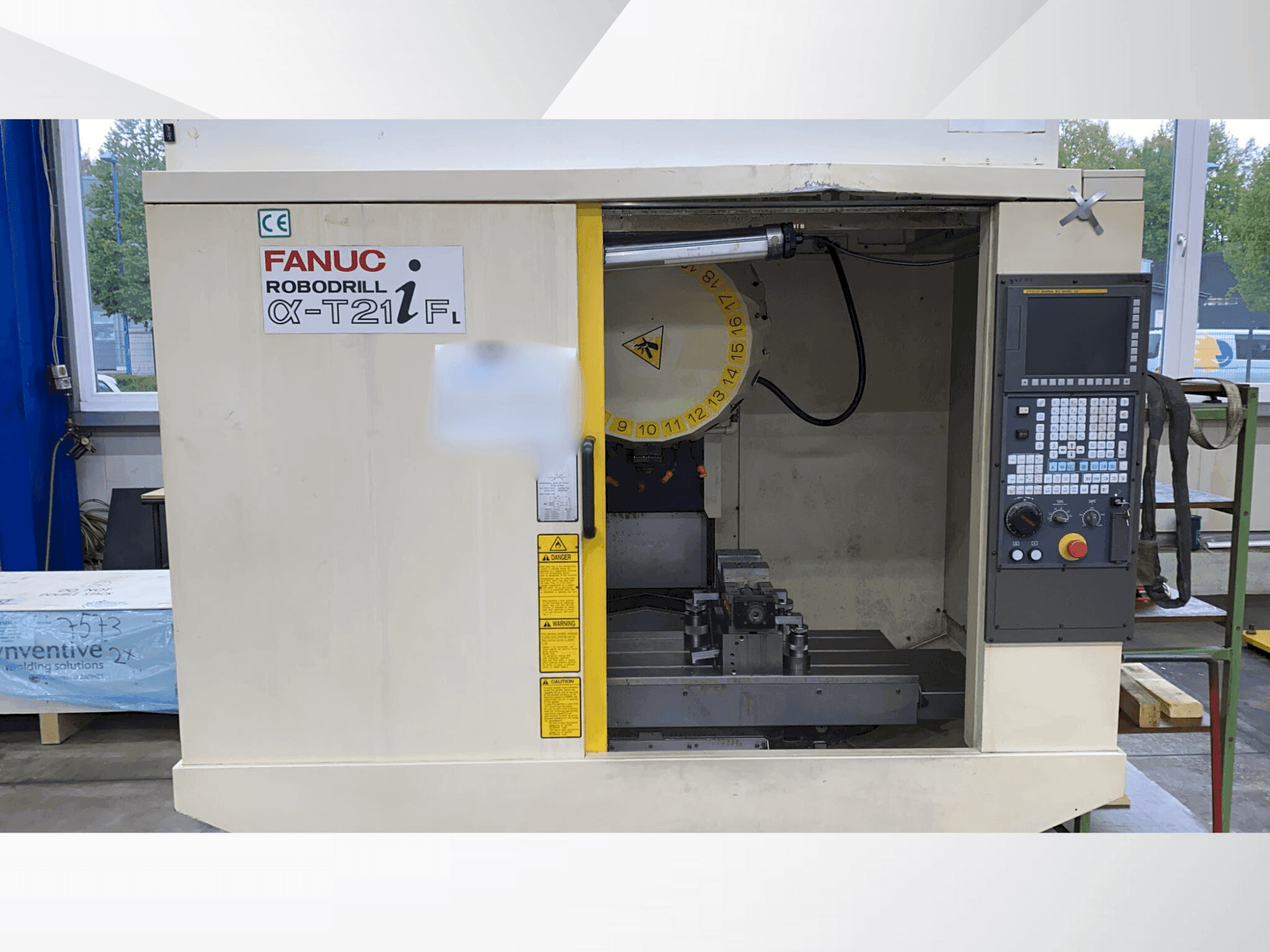 Koneen FANUC a-T21iFL etunäkymä