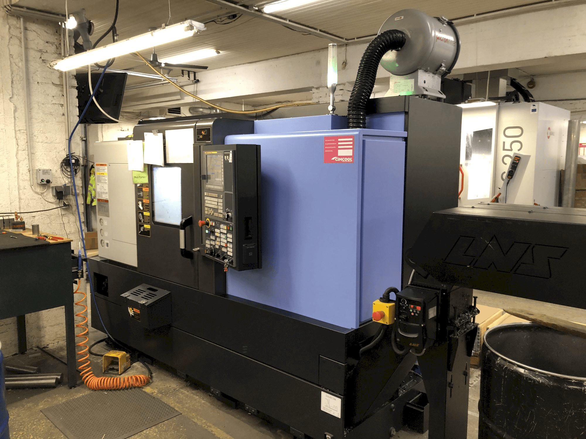 Koneen Doosan Lynx 220 LYC etunäkymä