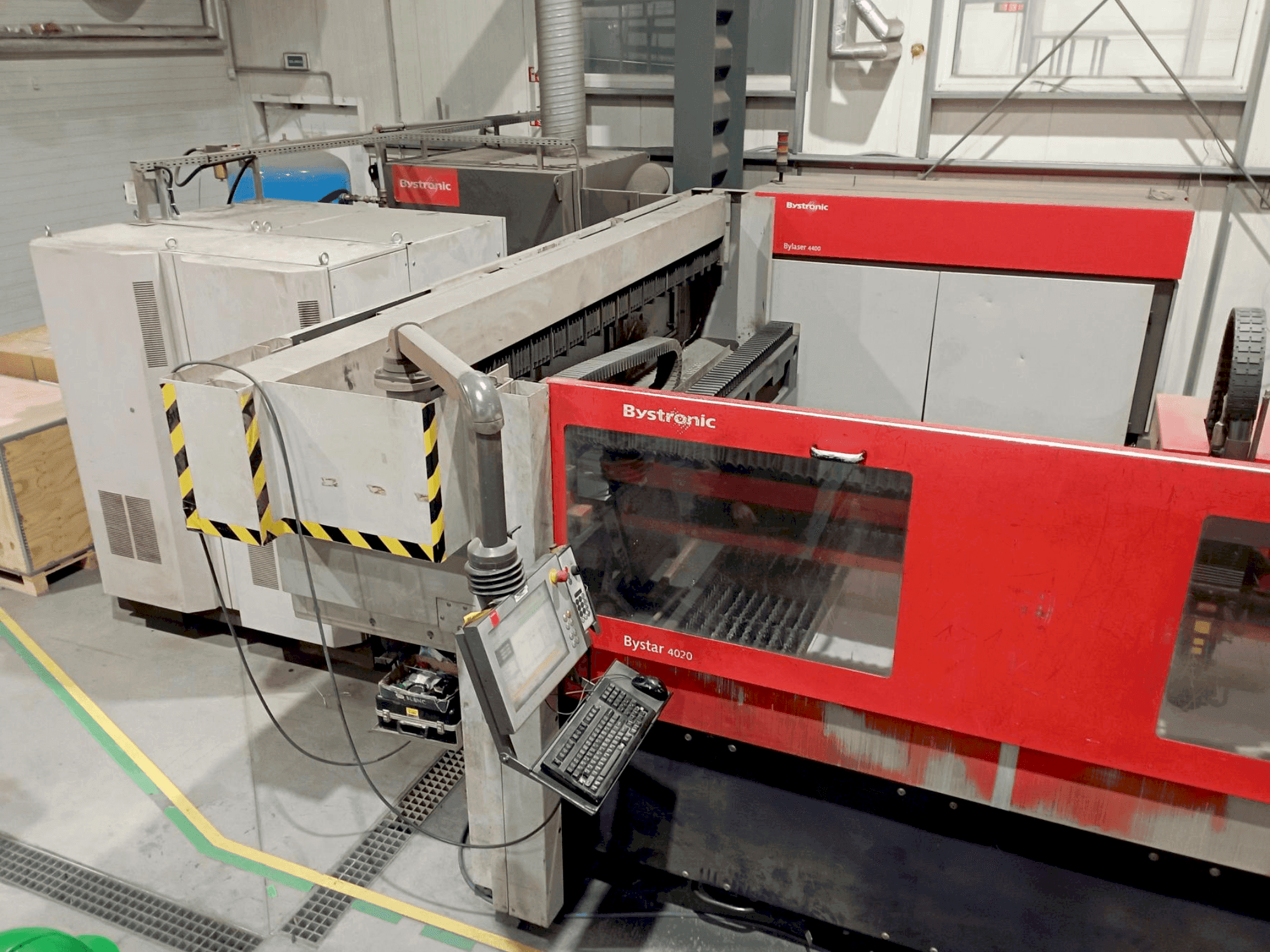 Koneen Bystronic ByStar 4020 with ByLaser 4400 etunäkymä