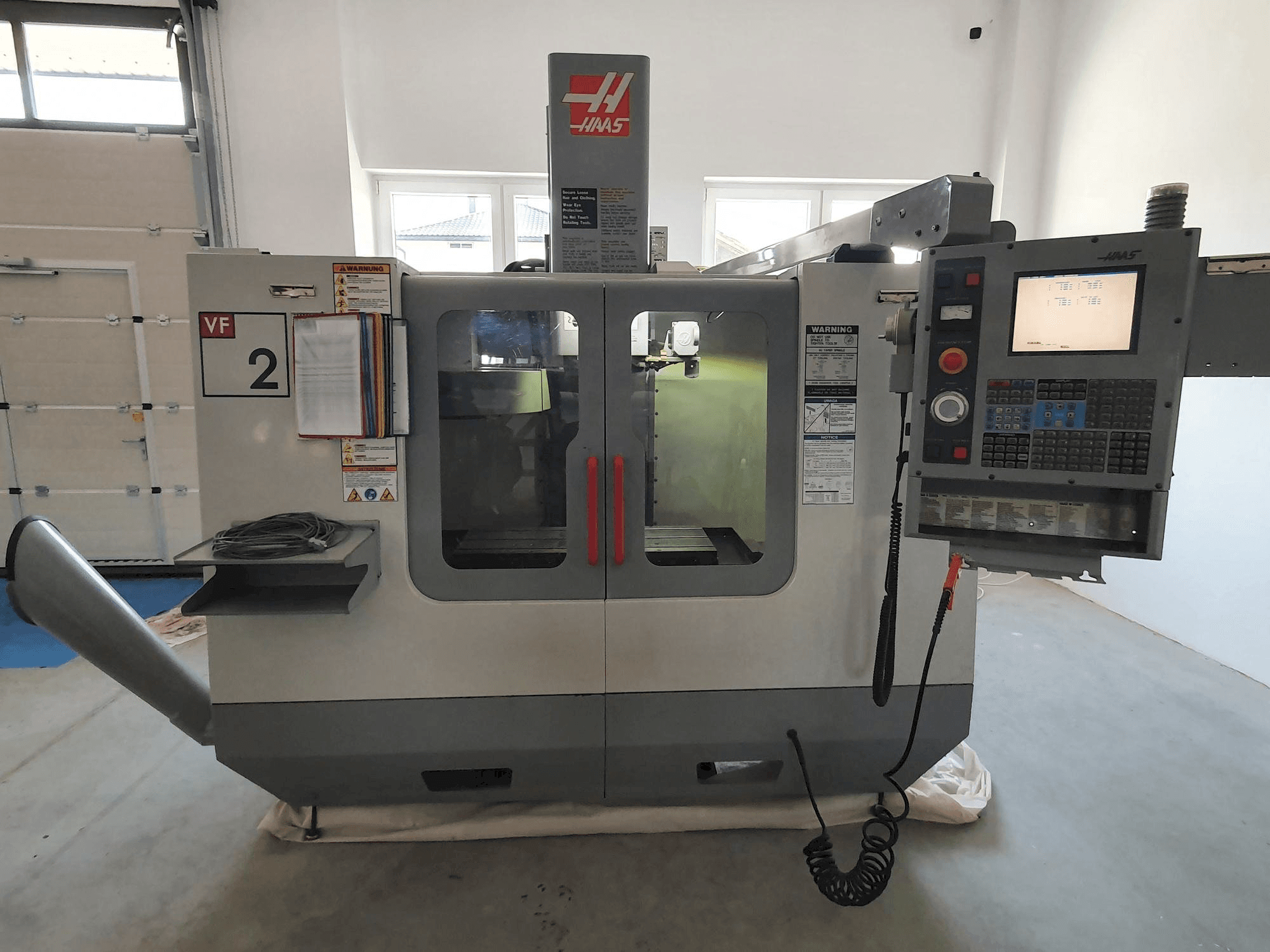 Koneen HAAS VF-2BHE etunäkymä