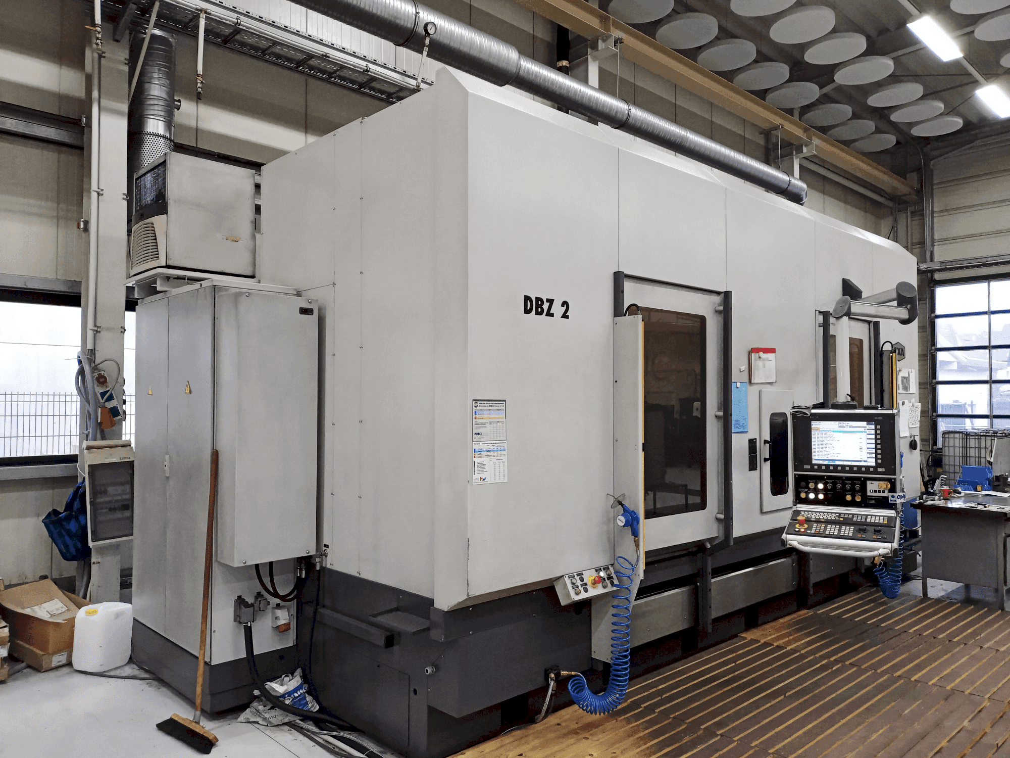 Koneen AXA DBZ 2 / 50 etunäkymä