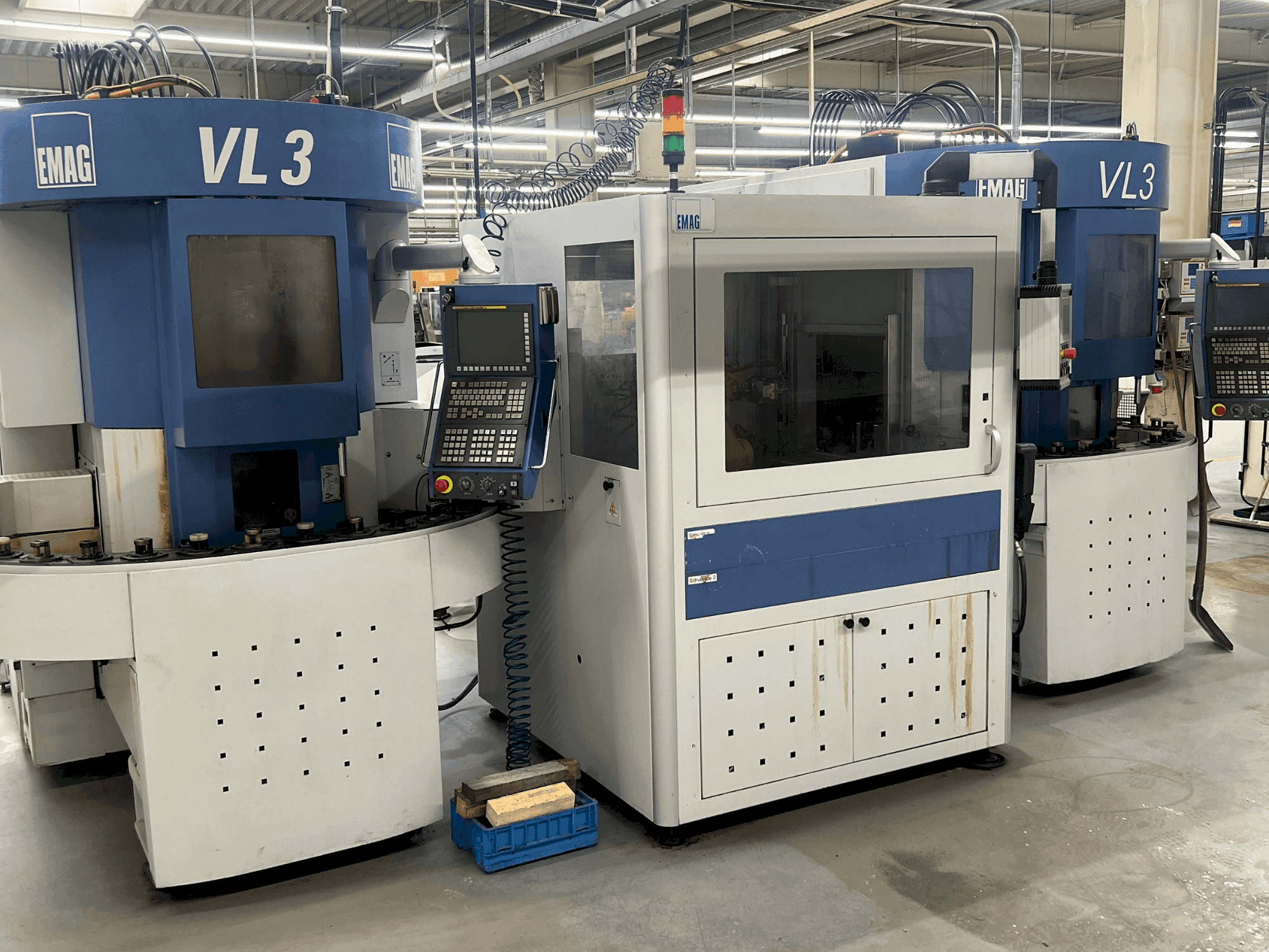 Koneen EMAG VL03 etunäkymä