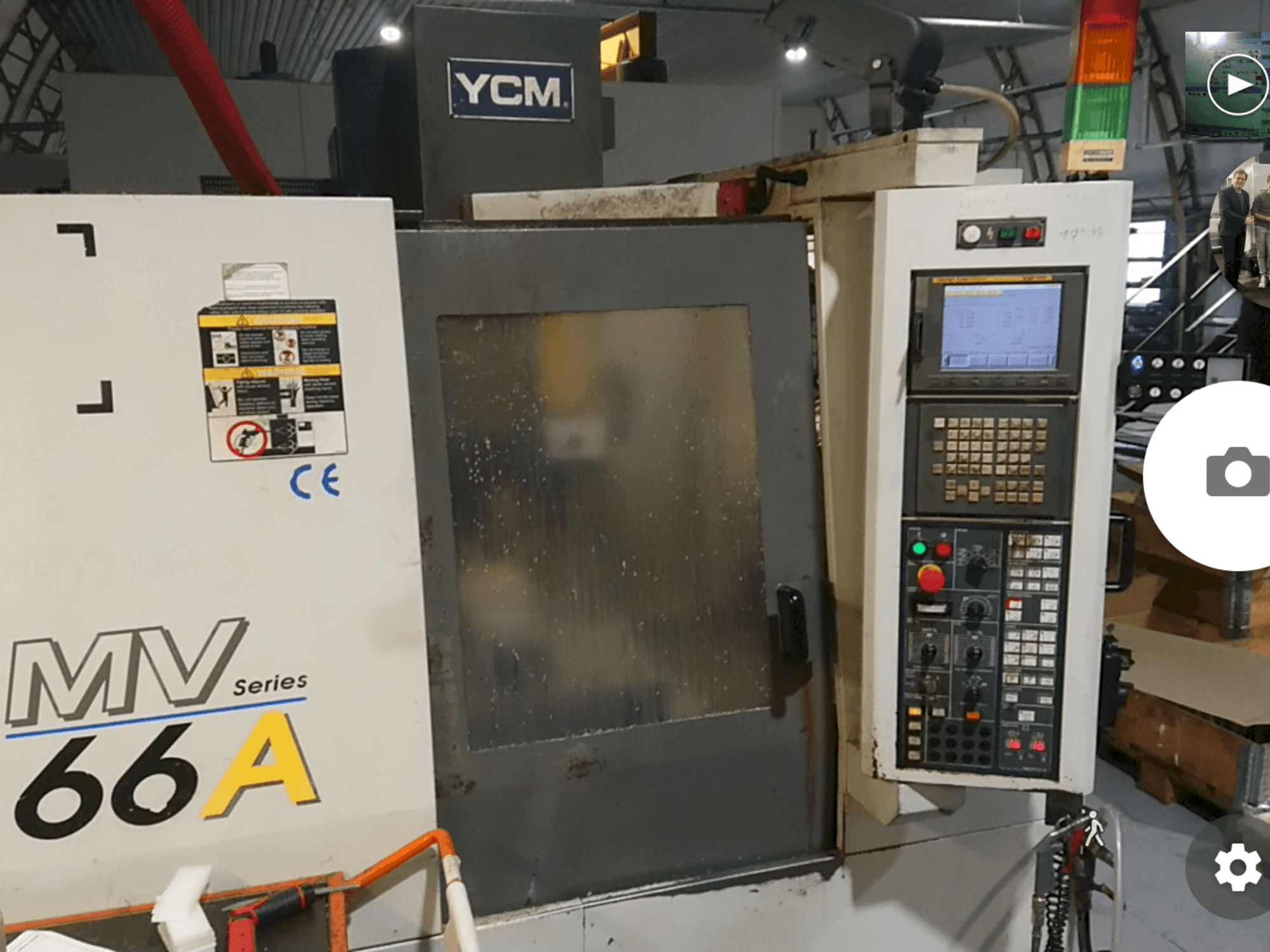 Koneen YCM MV66A etunäkymä