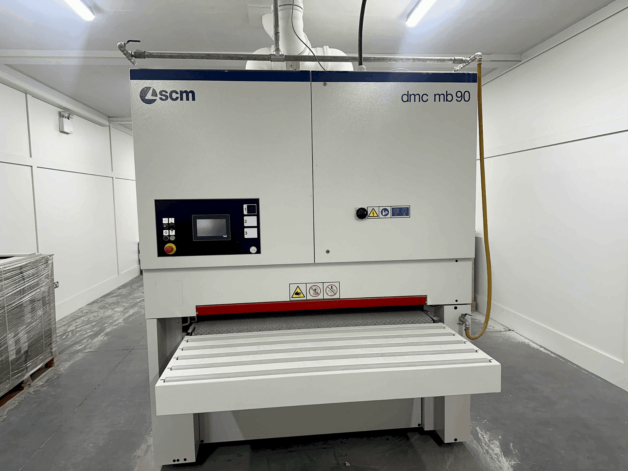 Koneen SCM DMC MB90 DBB135 etunäkymä