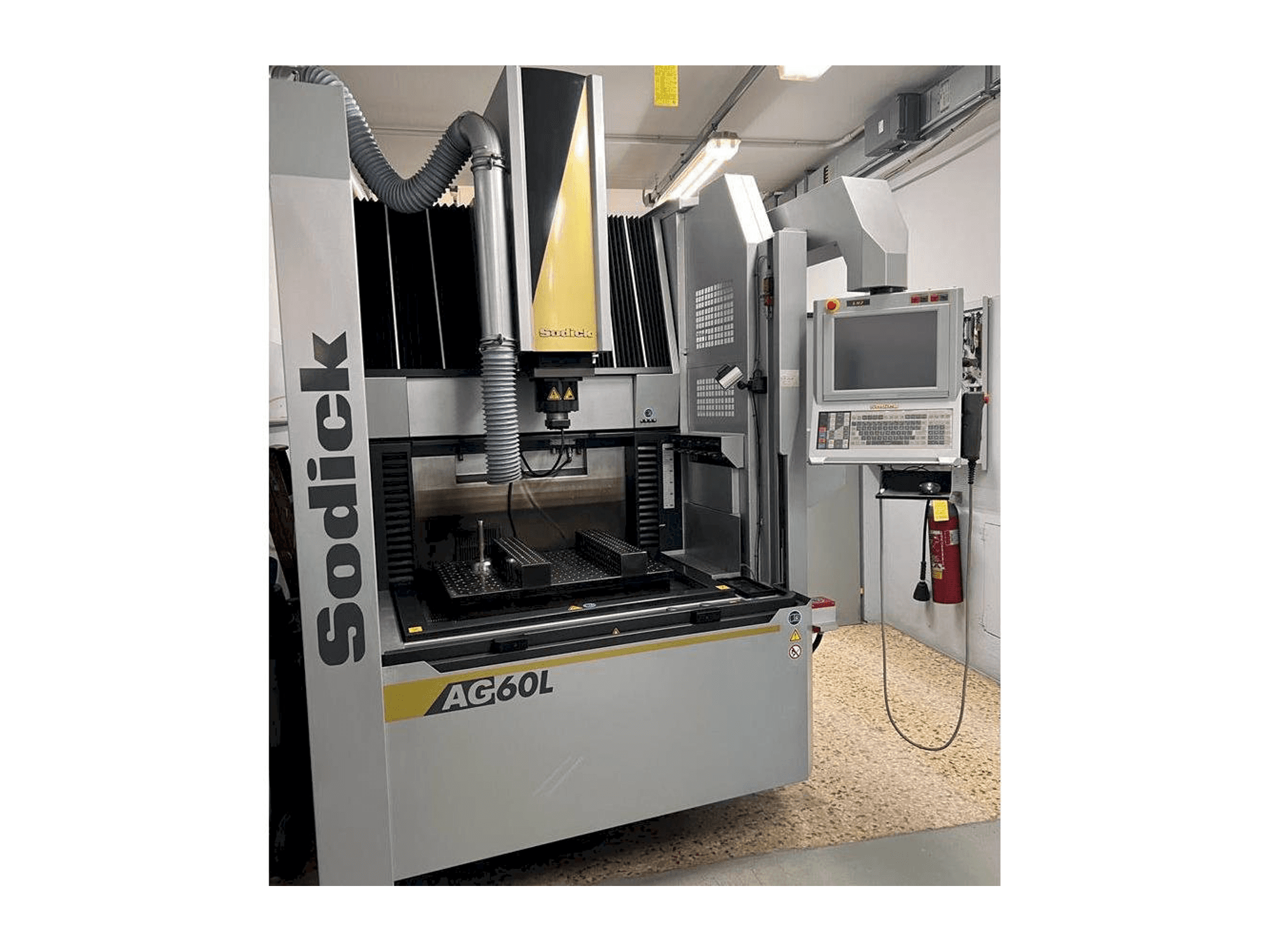 Koneen Sodick AG 60L etunäkymä