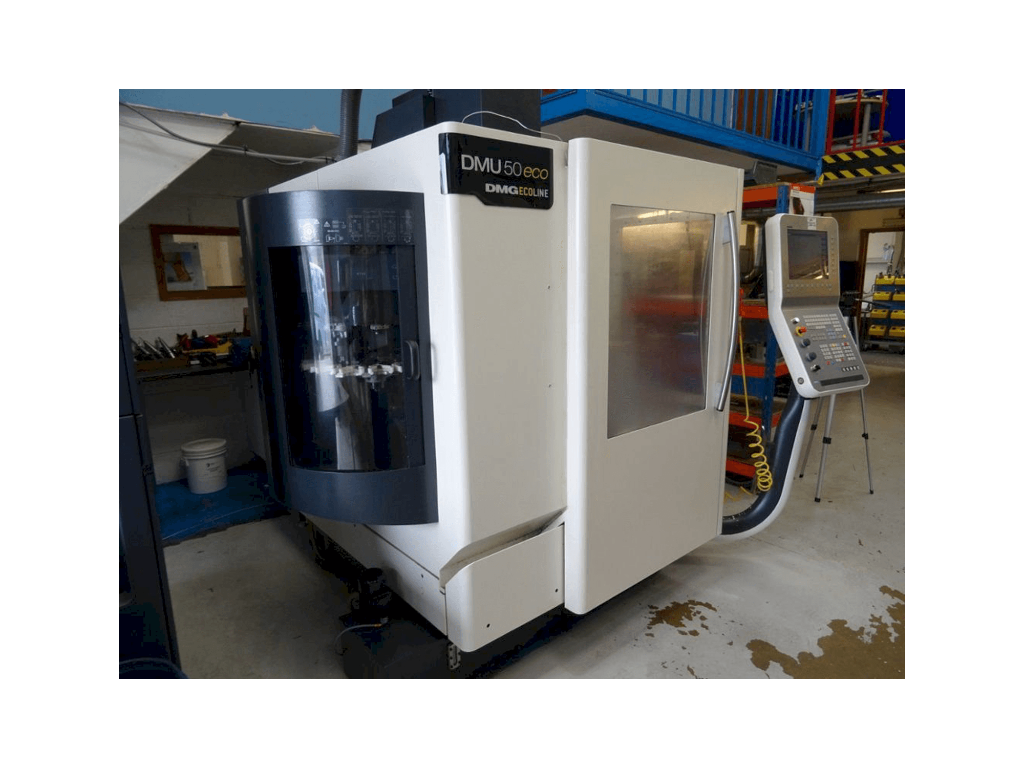 Koneen DECKEL MAHO DMU 50Eco etunäkymä
