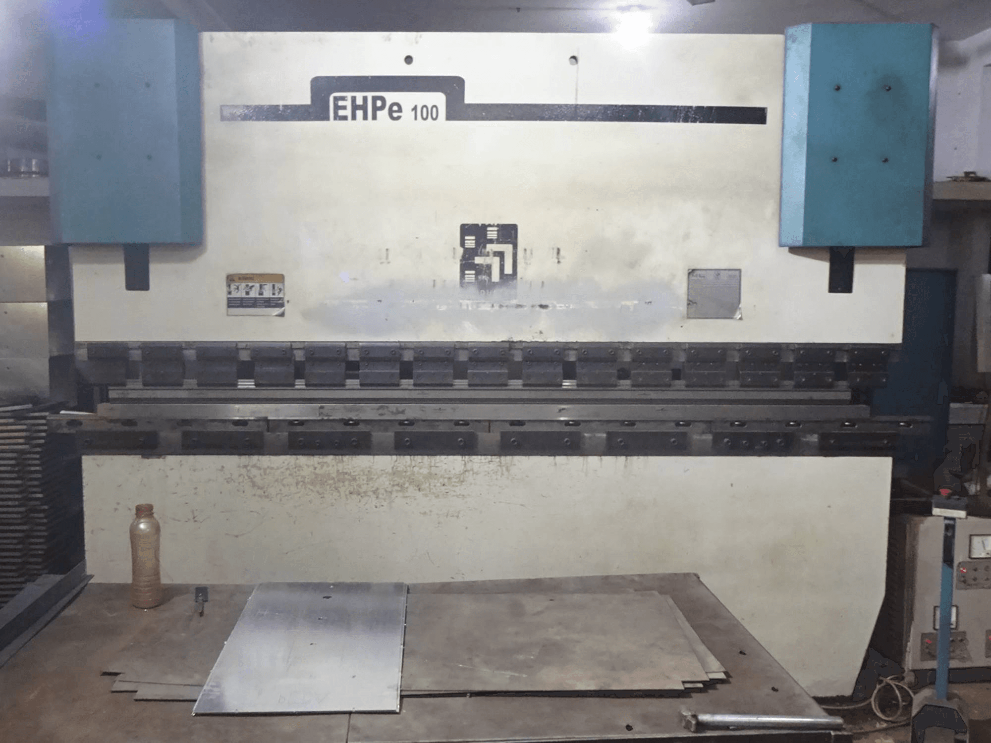 Koneen Hindustan Hydraulics etunäkymä EHP E 100