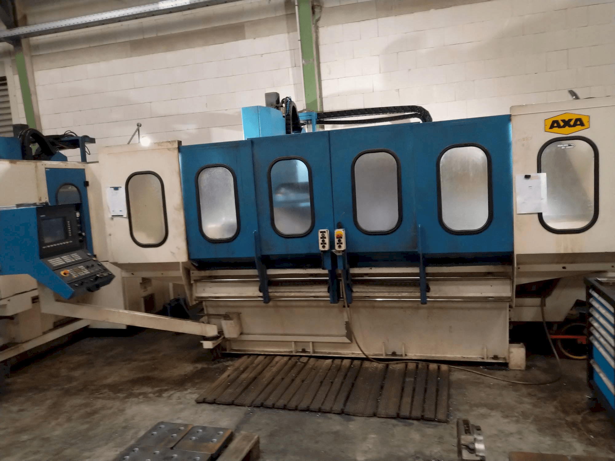 Koneen AXA VSC 2M etunäkymä