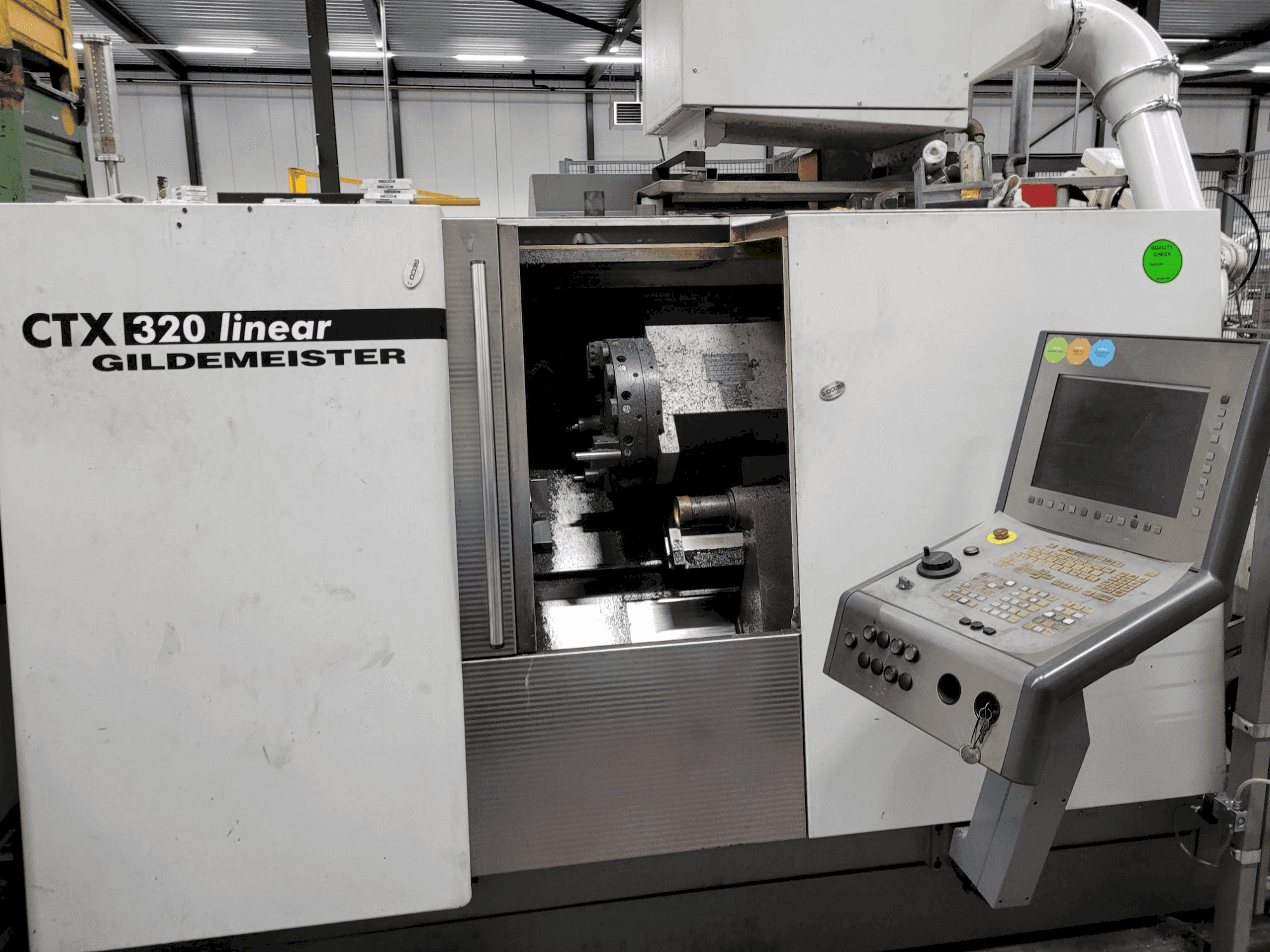 Koneen DMG Gildemeister CTX 320 linear etunäkymä