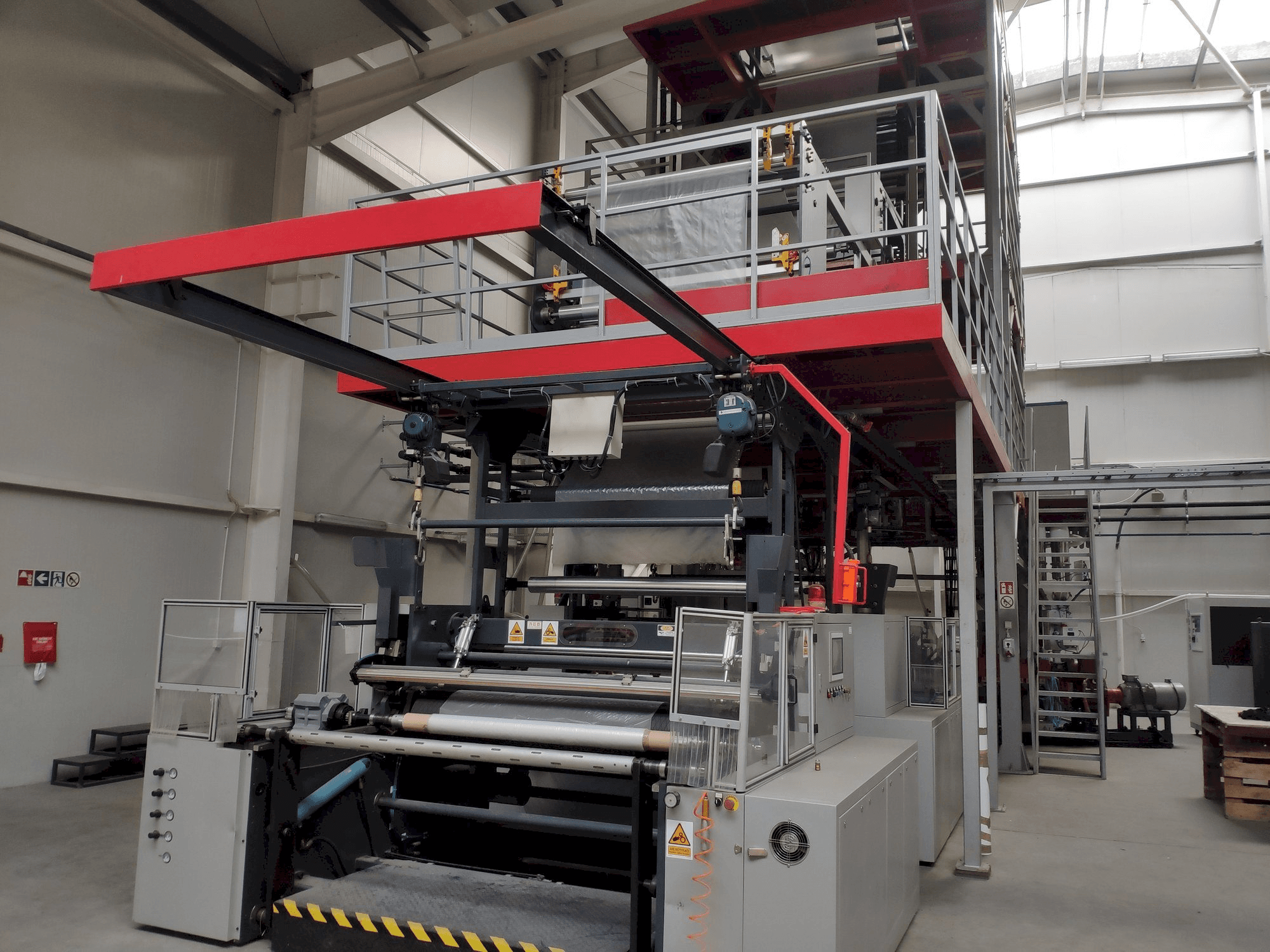 Koneen ROLBATCH 1600 etunäkymä