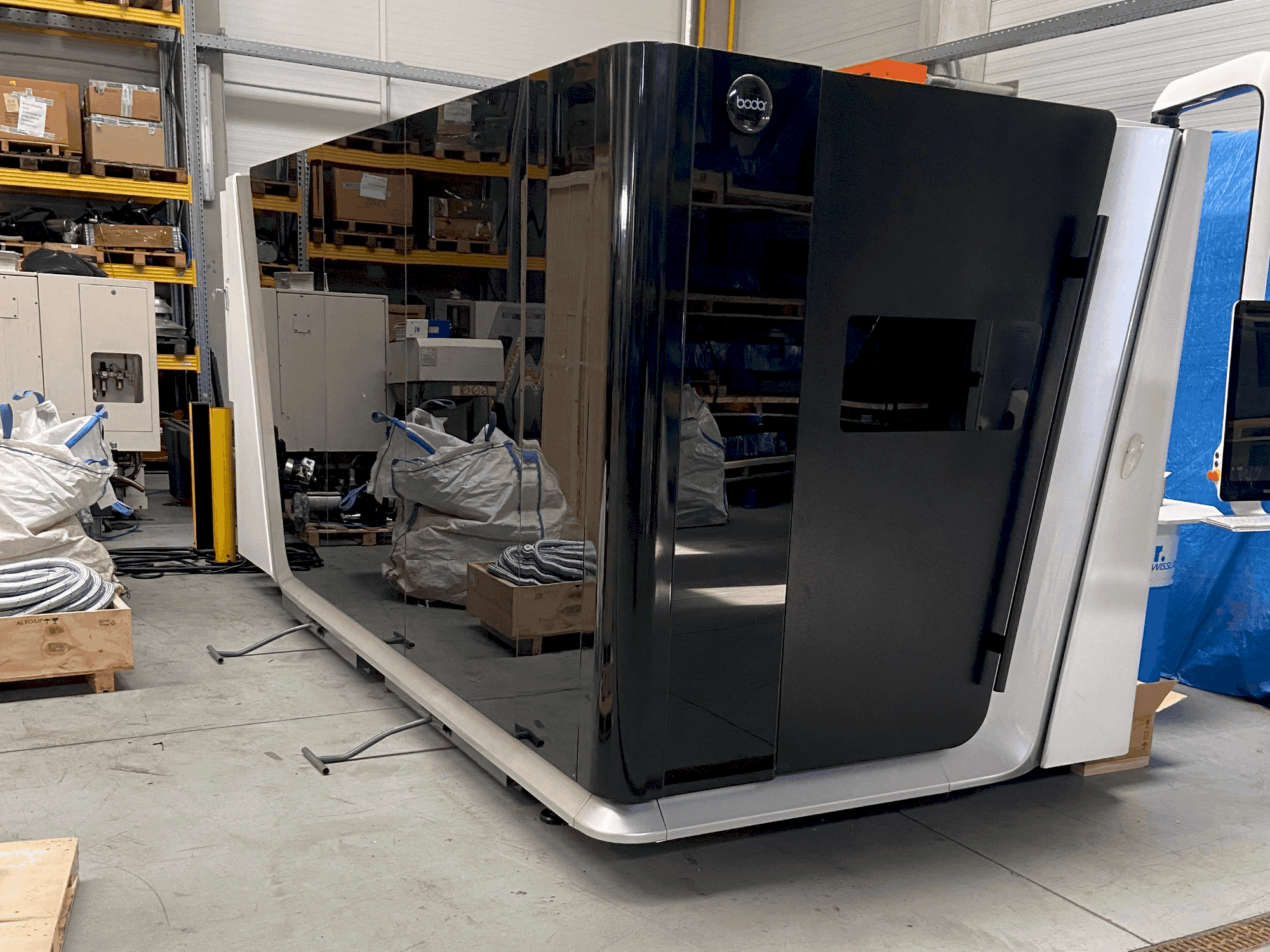 Koneen Bodor C3 etunäkymä