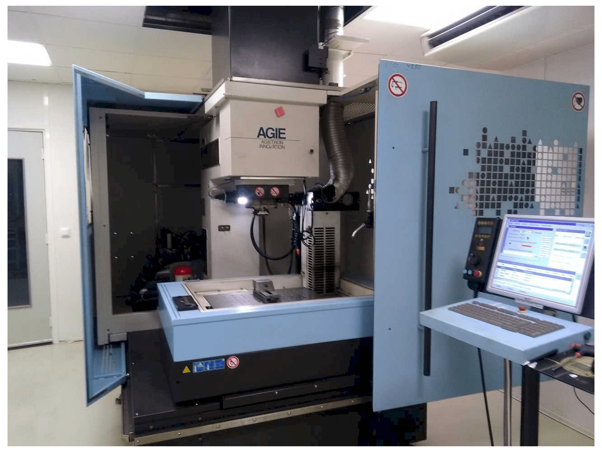 Koneen AGIE AGIETRON INNOVATION 2 etunäkymä