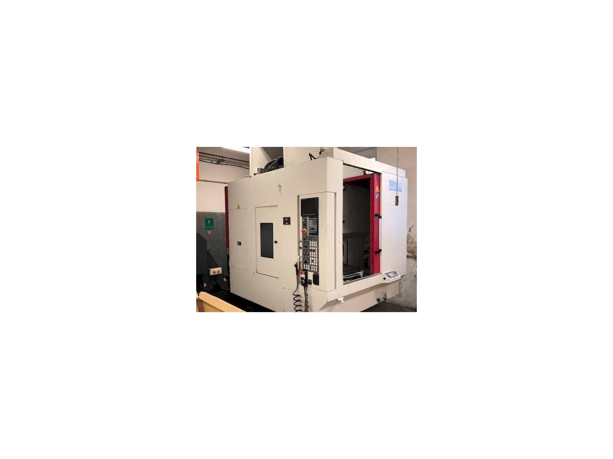 Koneen Akira Seiki RMV 700 APC etunäkymä