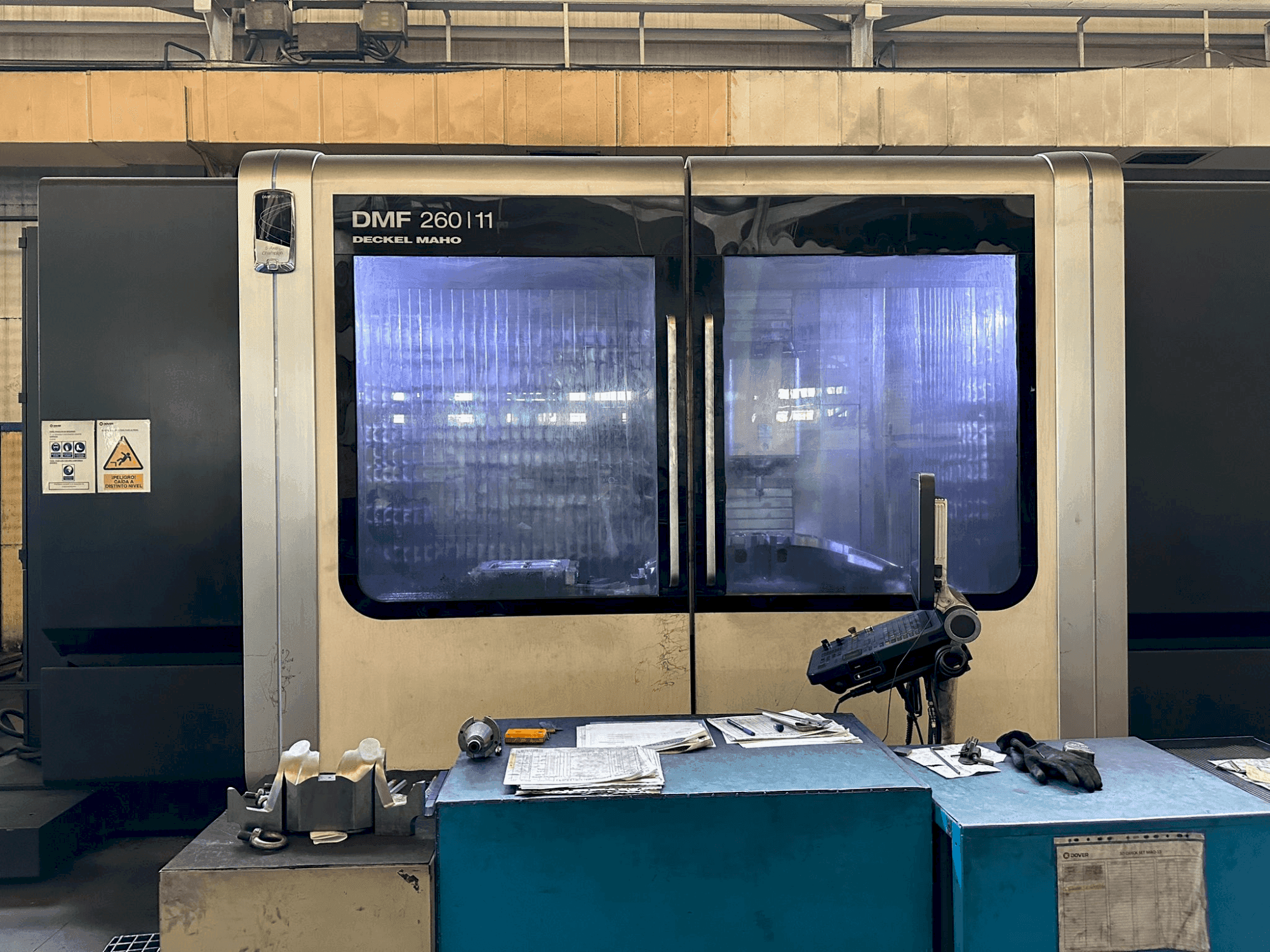 Koneen DMG MORI DMF 260-11 (2014) etunäkymä