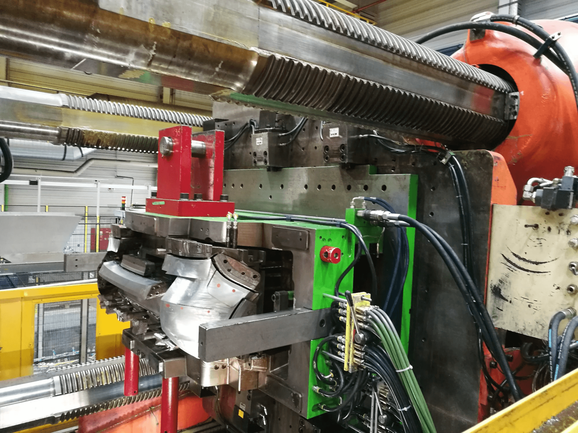 Koneen Husky vasen näkymä EL 4000 RS 170/145