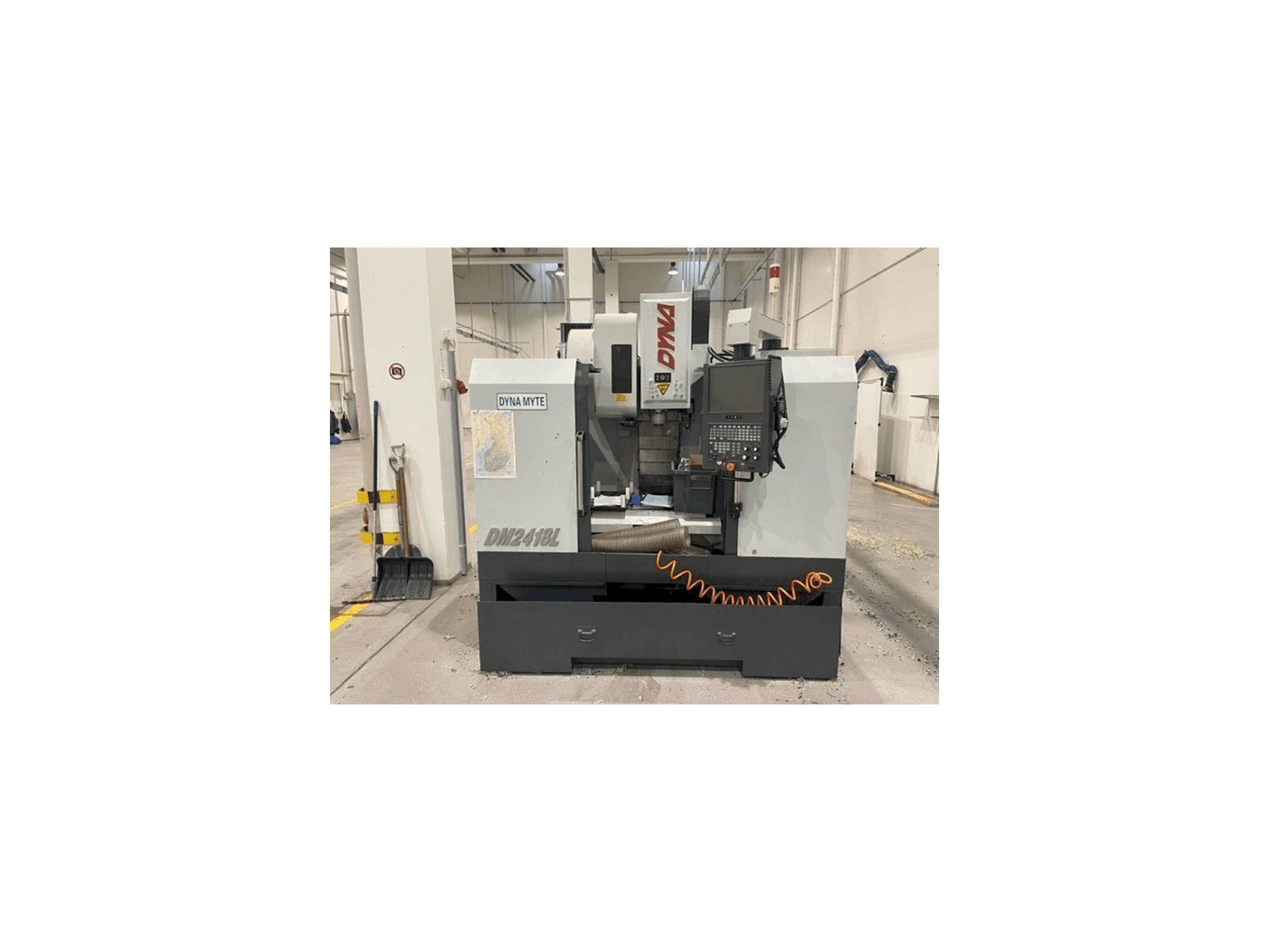 Koneen Dyna Myte DM 2418 L etunäkymä