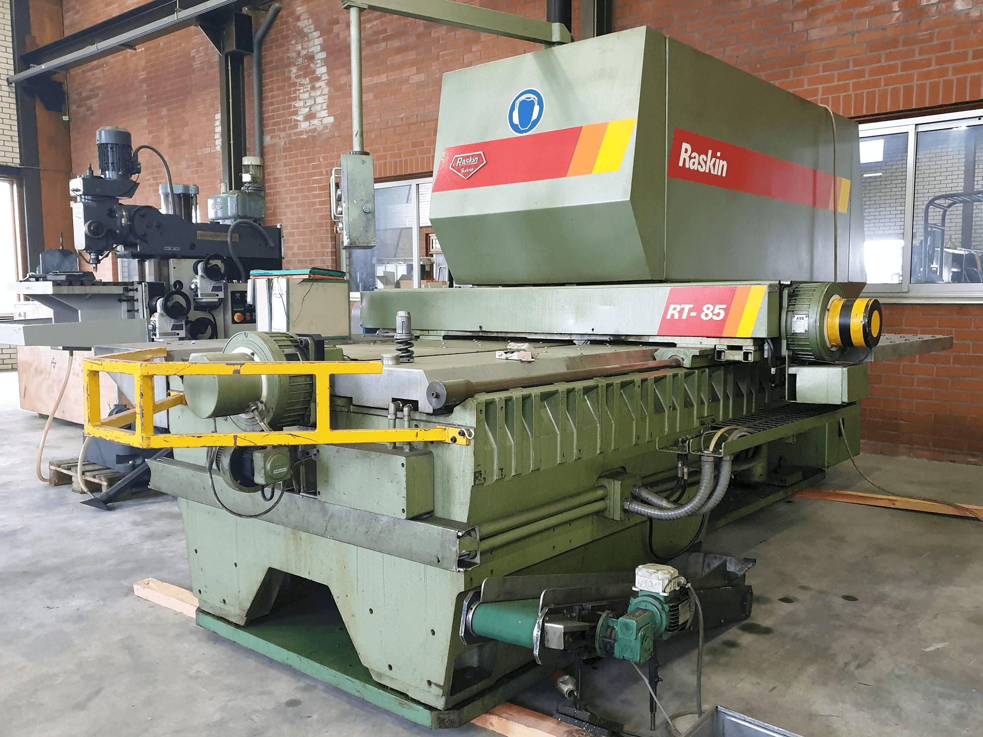 Koneen Raskin oikea näkymä RT-85