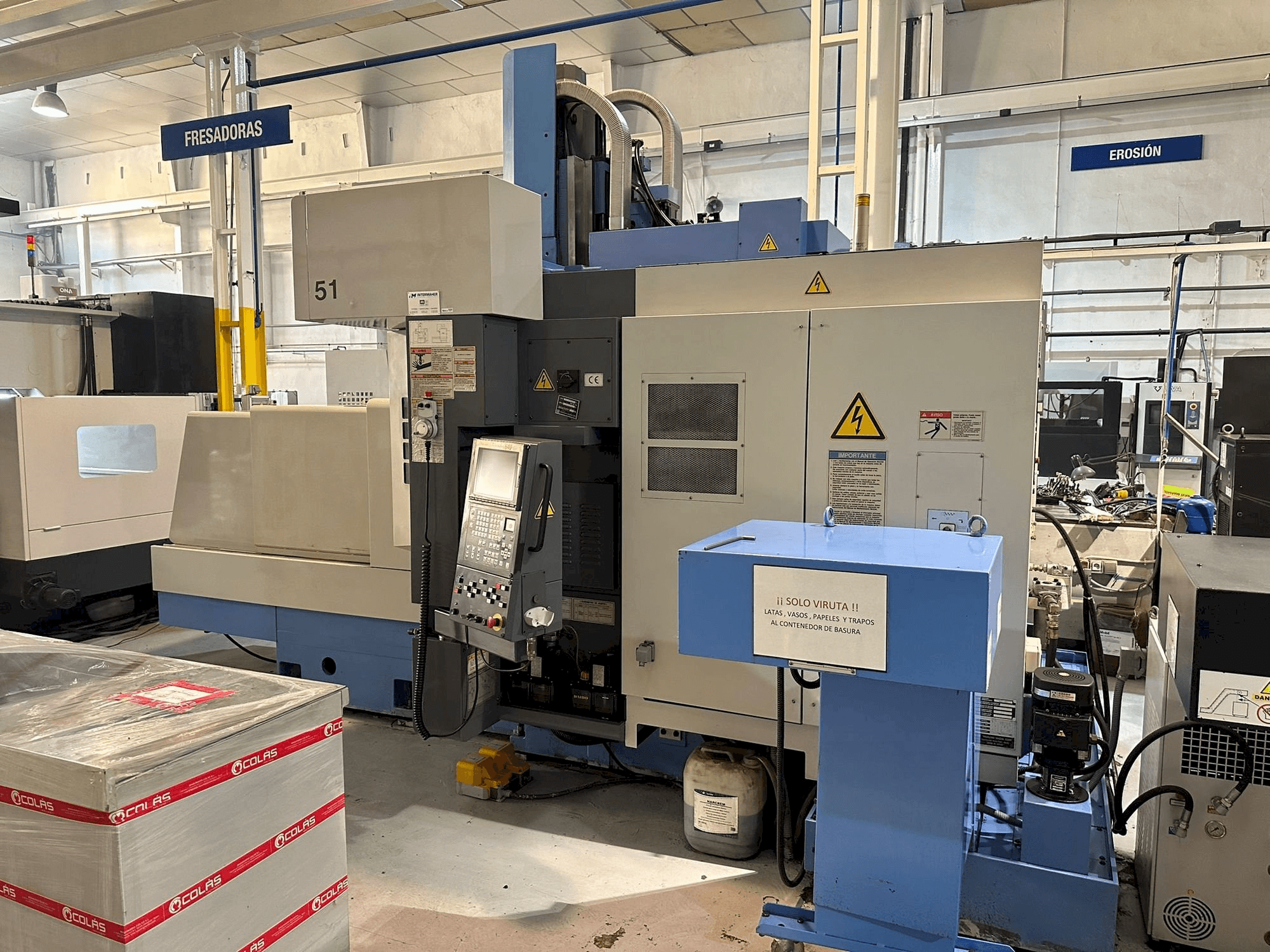 Koneen Mazak FJV-35/60 etunäkymä