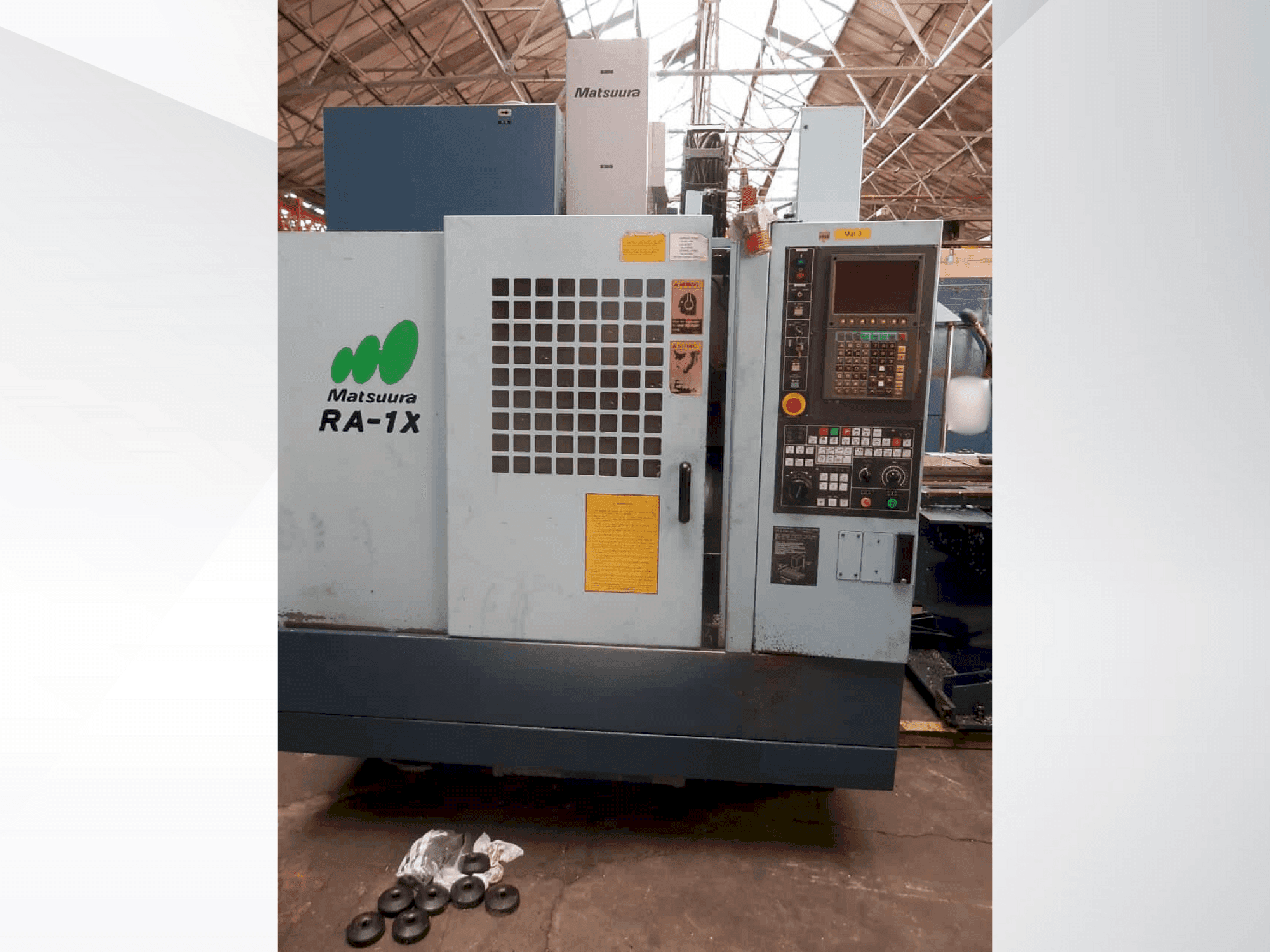 Koneen Matsuura RA-1X Twin Pallet etunäkymä