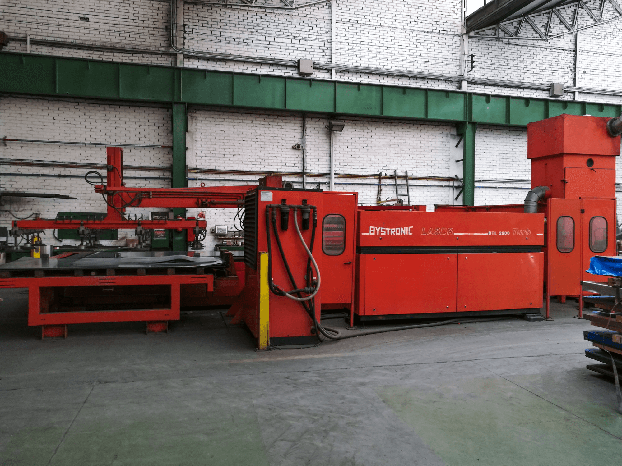 Koneen Bystronic työskentelytila Bystar 3015 BTL 2800