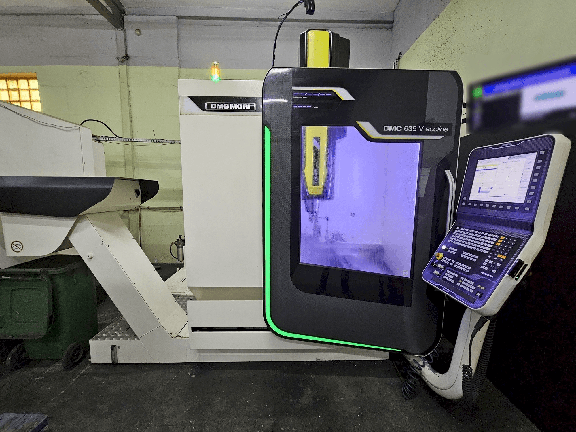 Koneen DMG MORI DMC 635V ecoline etunäkymä