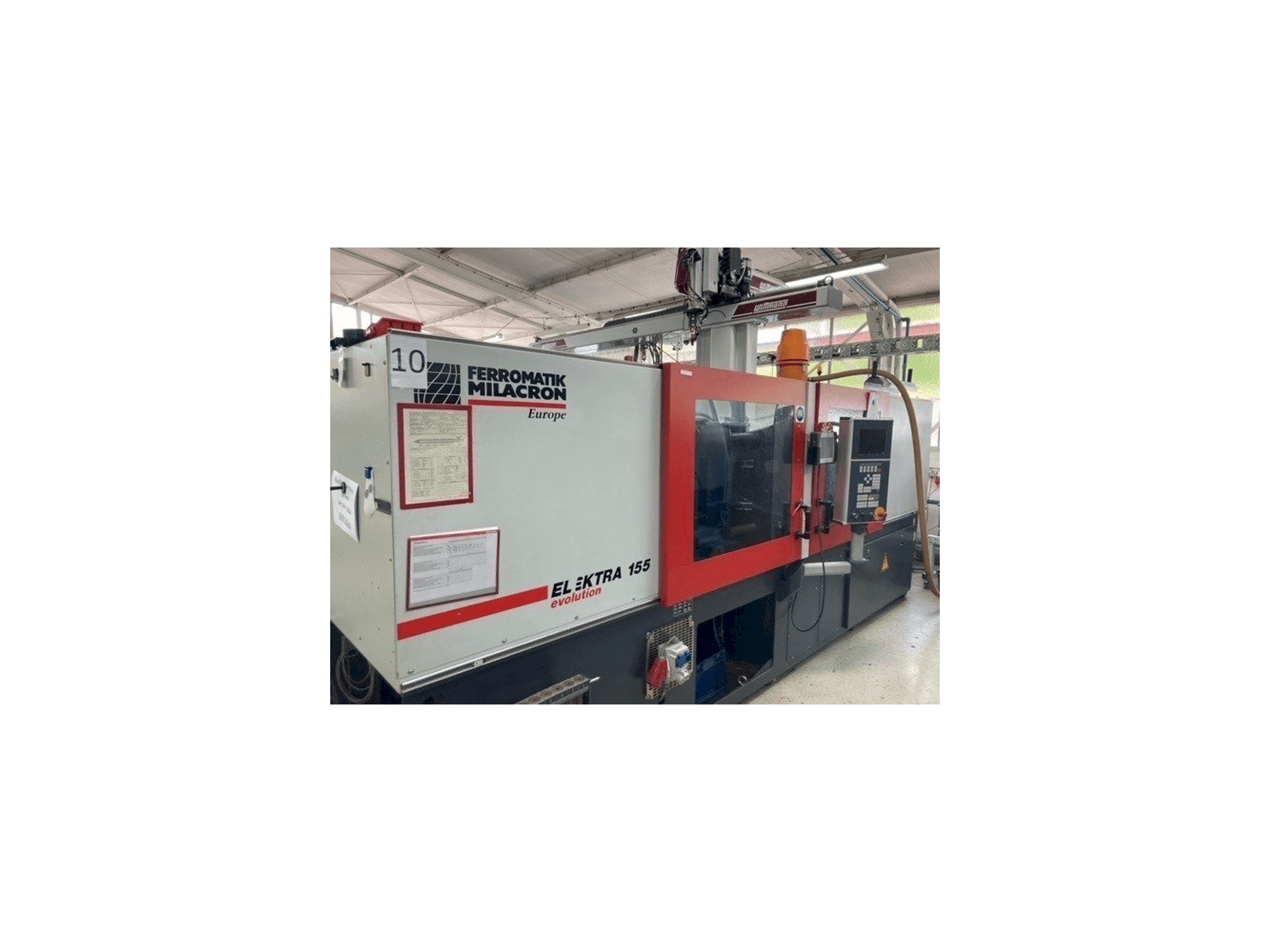 Koneen FERROMATIK MILACRON EE 155 etunäkymä