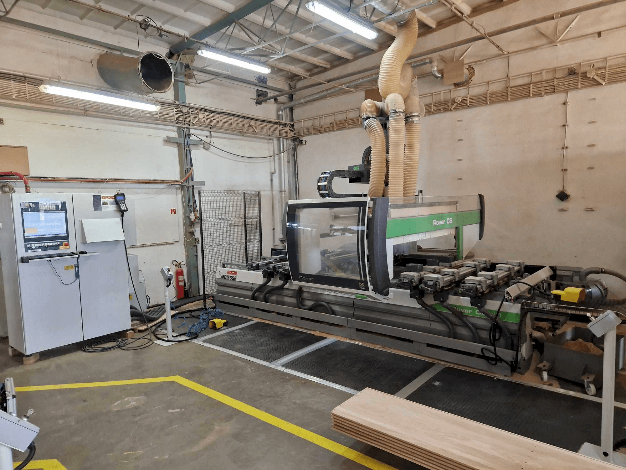 Koneen BIESSE ROVER C6.40 etunäkymä