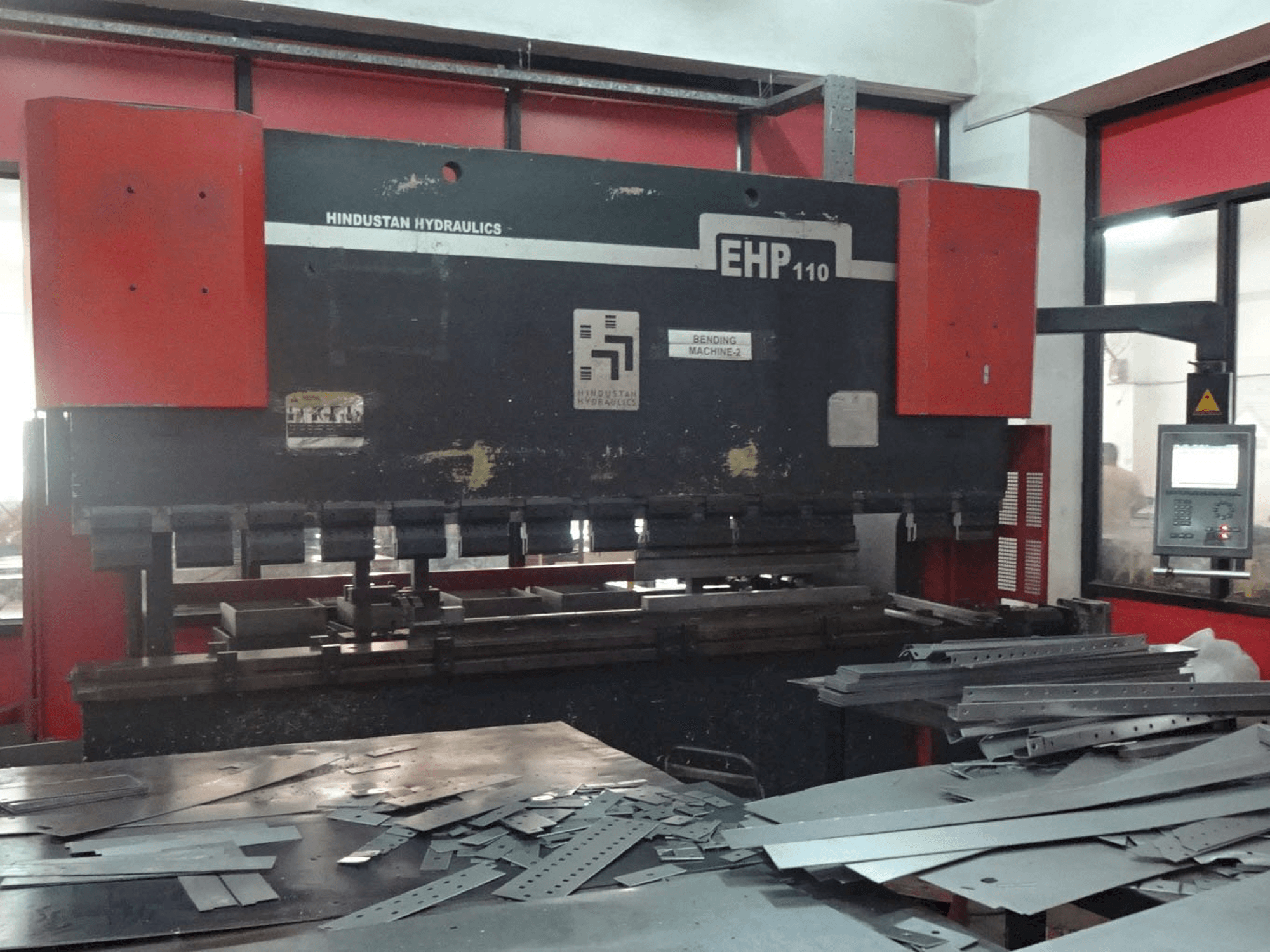 Koneen Hindustan Hydraulics etunäkymä EHP 110