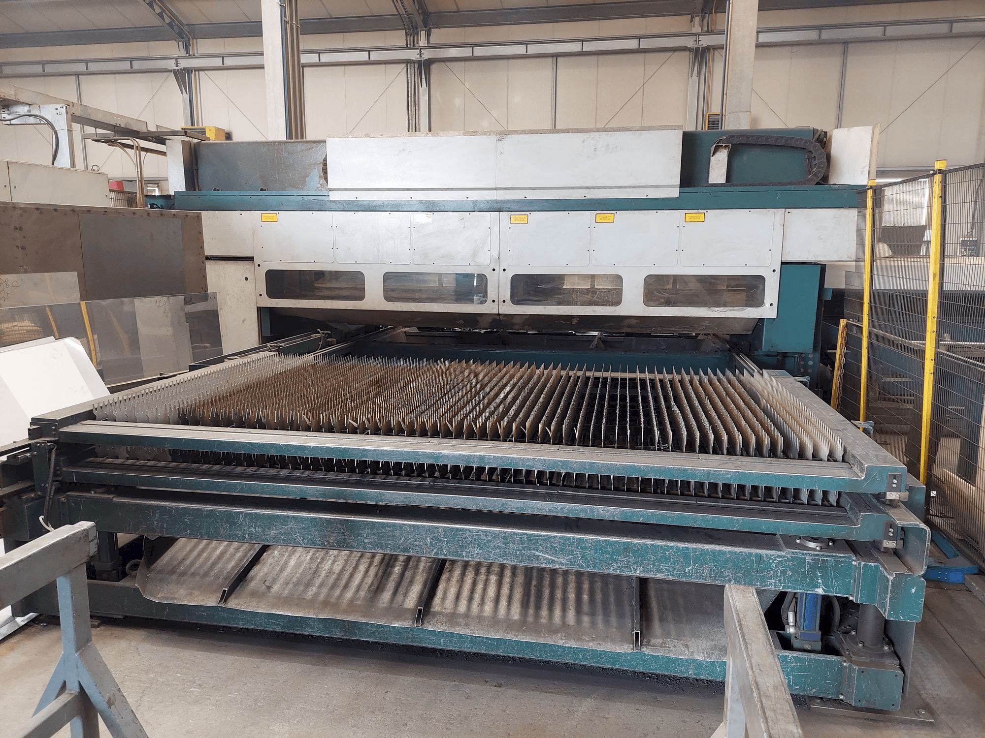 Koneen ADIGE LT COMBO etunäkymä